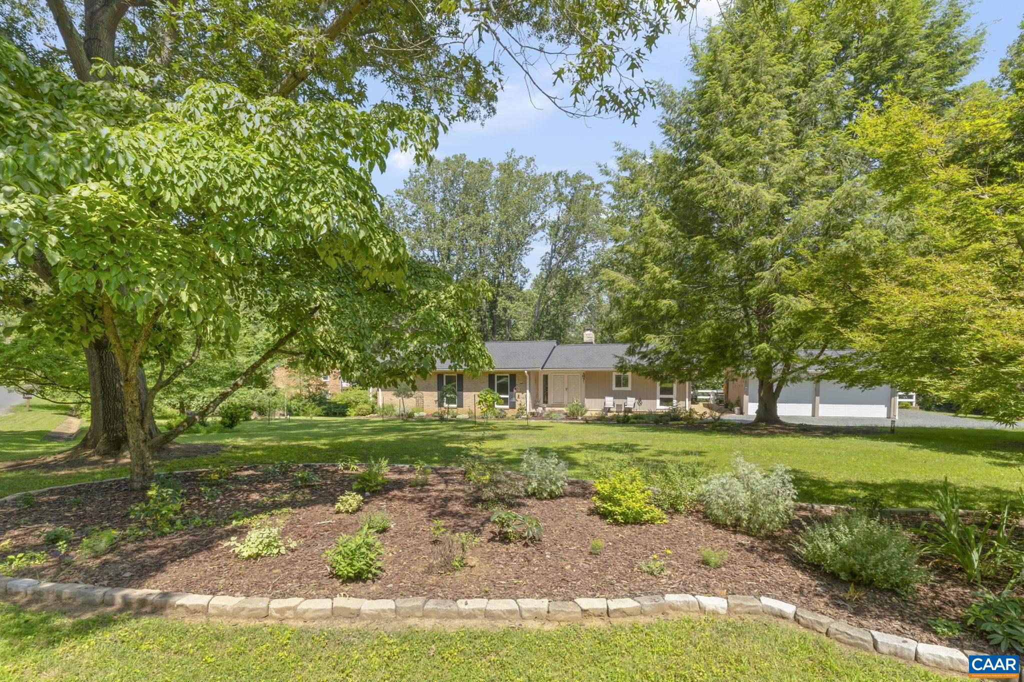 310 GLOUCESTER RD, CHARLOTTESVILLE, Virginia 22901, 4 Bedrooms Bedrooms, ,3 BathroomsBathrooms,Residential,310 GLOUCESTER RD,666174 MLS # 666174