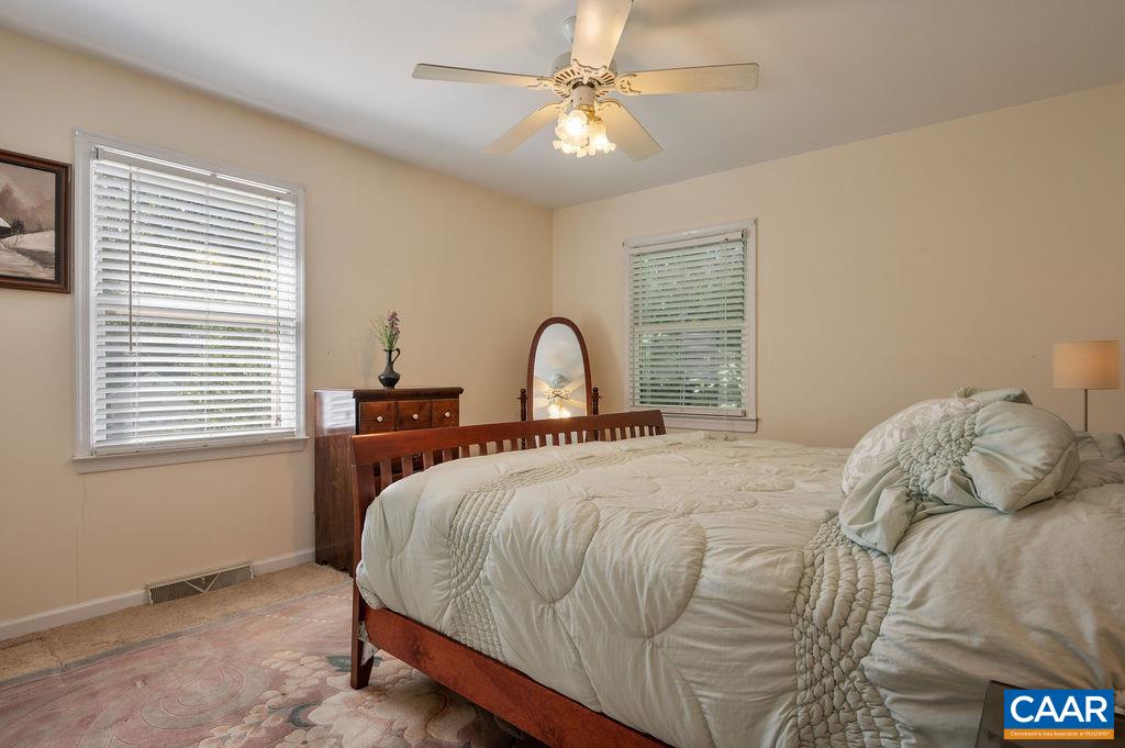 1754 HEARTHGLOW LN, CHARLOTTESVILLE, Virginia 22901, 4 Bedrooms Bedrooms, ,2 BathroomsBathrooms,Residential,1754 HEARTHGLOW LN,666193 MLS # 666193