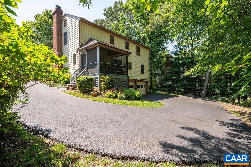 1754 HEARTHGLOW LN, CHARLOTTESVILLE, Virginia 22901, 4 Bedrooms Bedrooms, ,2 BathroomsBathrooms,Residential,1754 HEARTHGLOW LN,666193 MLS # 666193