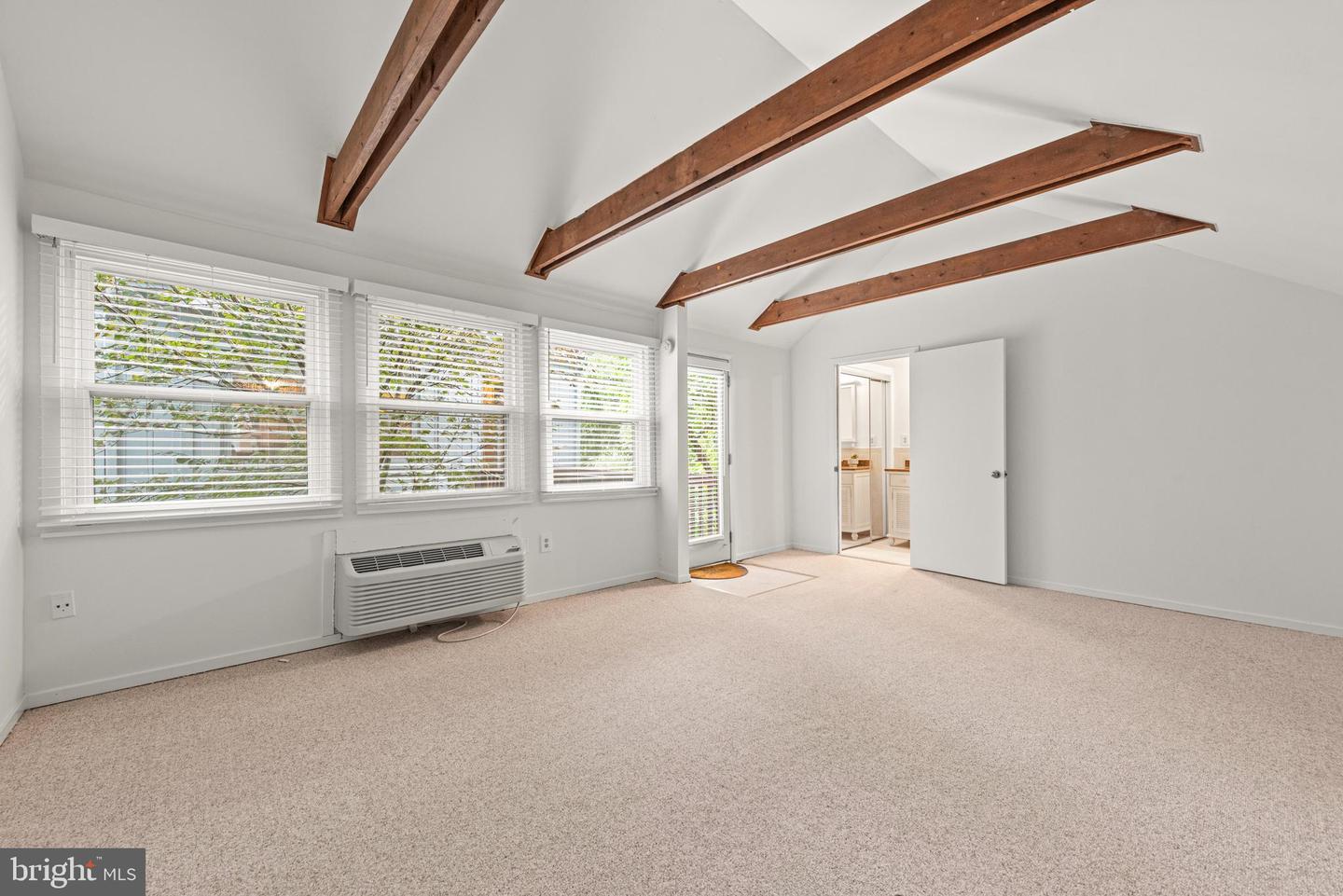 11150 GLADE DR, RESTON, Virginia 20191, 4 Bedrooms Bedrooms, ,3 BathroomsBathrooms,Residential,For sale,11150 GLADE DR,VAFX2204580 MLS # VAFX2204580