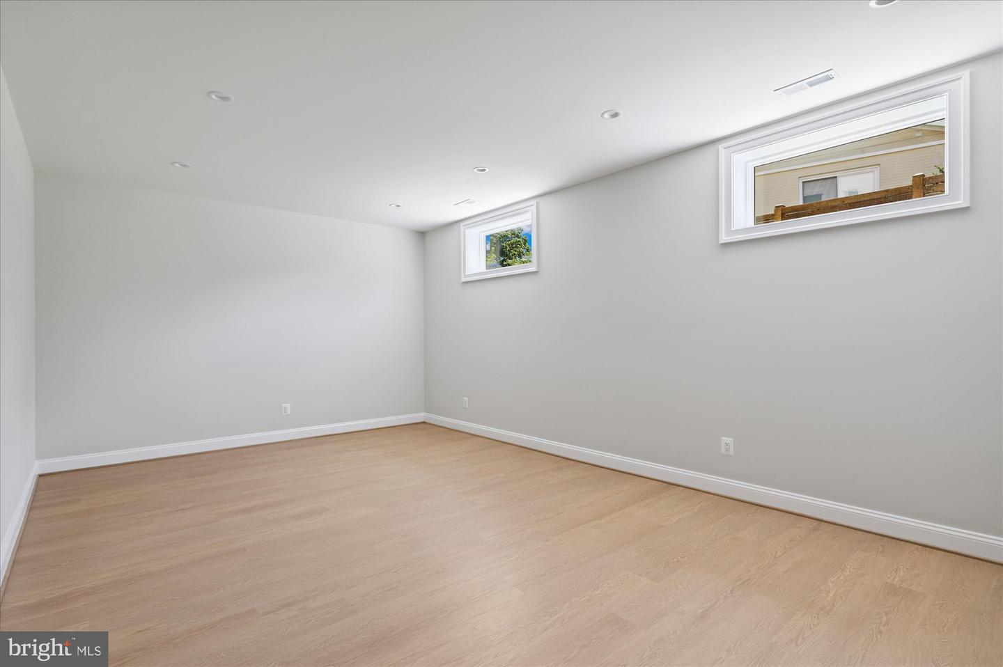 3609 N UPLAND ST, ARLINGTON, Virginia 22207, 6 Bedrooms Bedrooms, ,6 BathroomsBathrooms,Residential,For sale,3609 N UPLAND ST,VAAR2053048 MLS # VAAR2053048