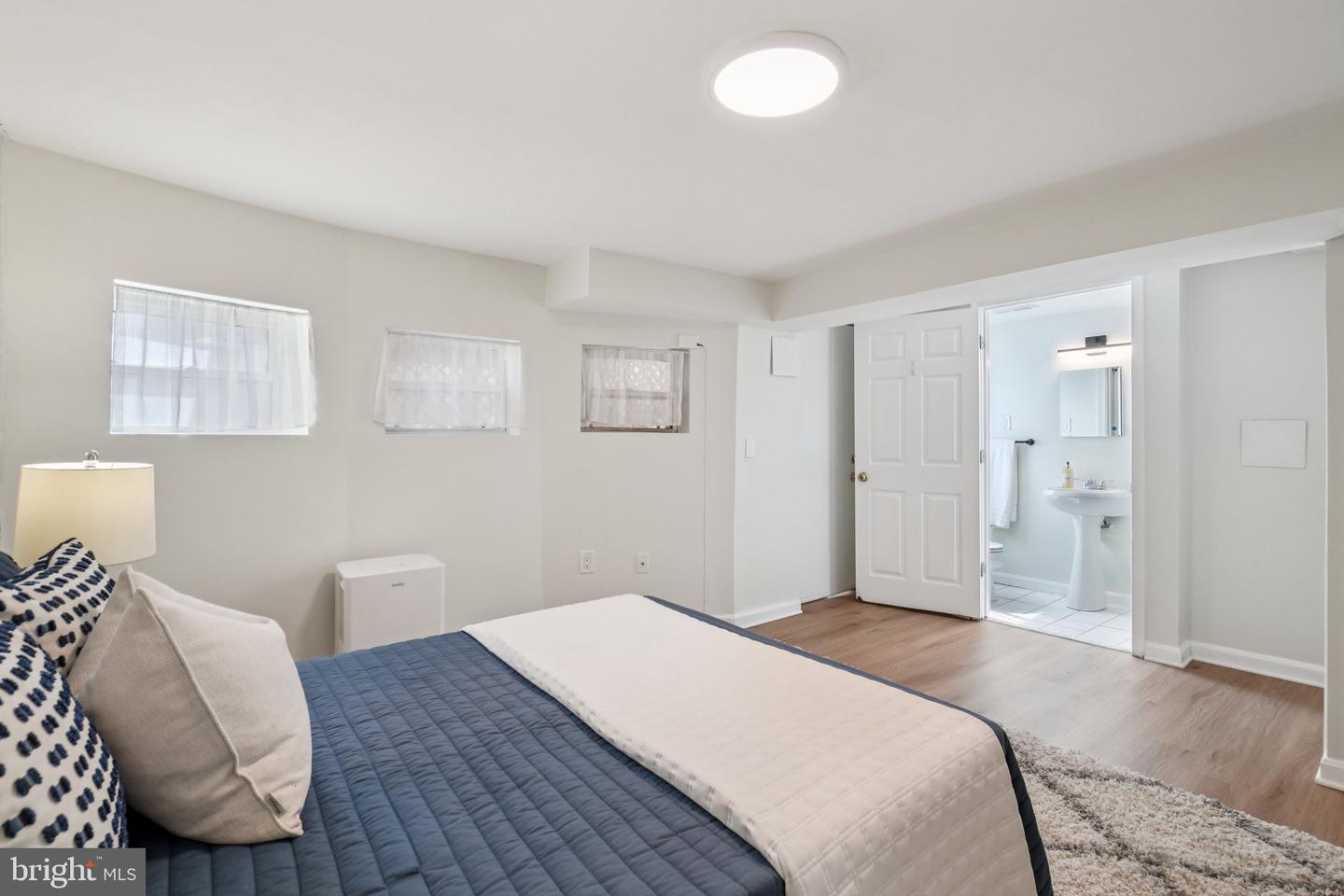 106 15TH ST SE, WASHINGTON, District Of Columbia 20003, 4 Bedrooms Bedrooms, ,2 BathroomsBathrooms,Residential,For sale,106 15TH ST SE,DCDC2189318 MLS # DCDC2189318