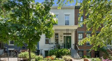 106 15TH ST SE, WASHINGTON, District Of Columbia 20003, 4 Bedrooms Bedrooms, ,2 BathroomsBathrooms,Residential,For sale,106 15TH ST SE,DCDC2189318 MLS # DCDC2189318