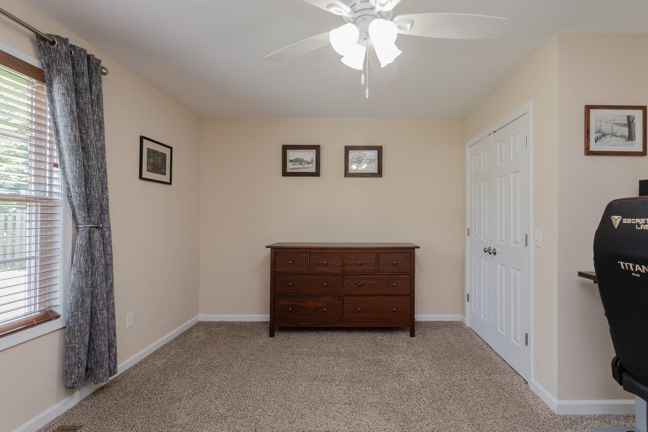 106 AUGUSTA AVE, GROTTOES, Virginia 24441, 3 Bedrooms Bedrooms, ,2 BathroomsBathrooms,Residential,106 AUGUSTA AVE,666195 MLS # 666195