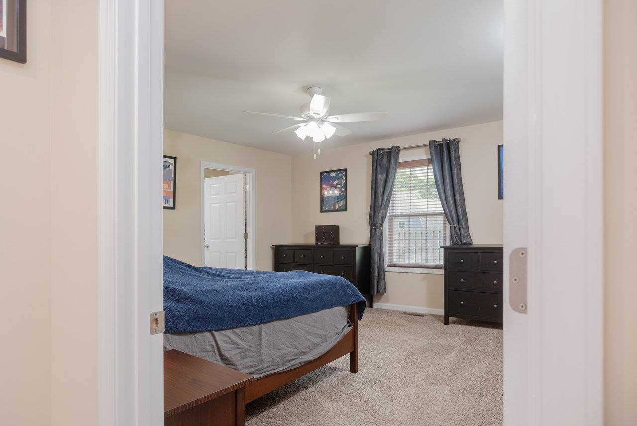 106 AUGUSTA AVE, GROTTOES, Virginia 24441, 3 Bedrooms Bedrooms, ,2 BathroomsBathrooms,Residential,106 AUGUSTA AVE,666195 MLS # 666195