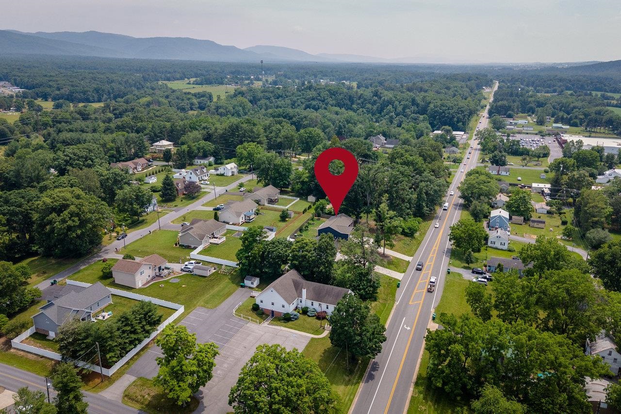 106 AUGUSTA AVE, GROTTOES, Virginia 24441, 3 Bedrooms Bedrooms, ,2 BathroomsBathrooms,Residential,106 AUGUSTA AVE,666195 MLS # 666195