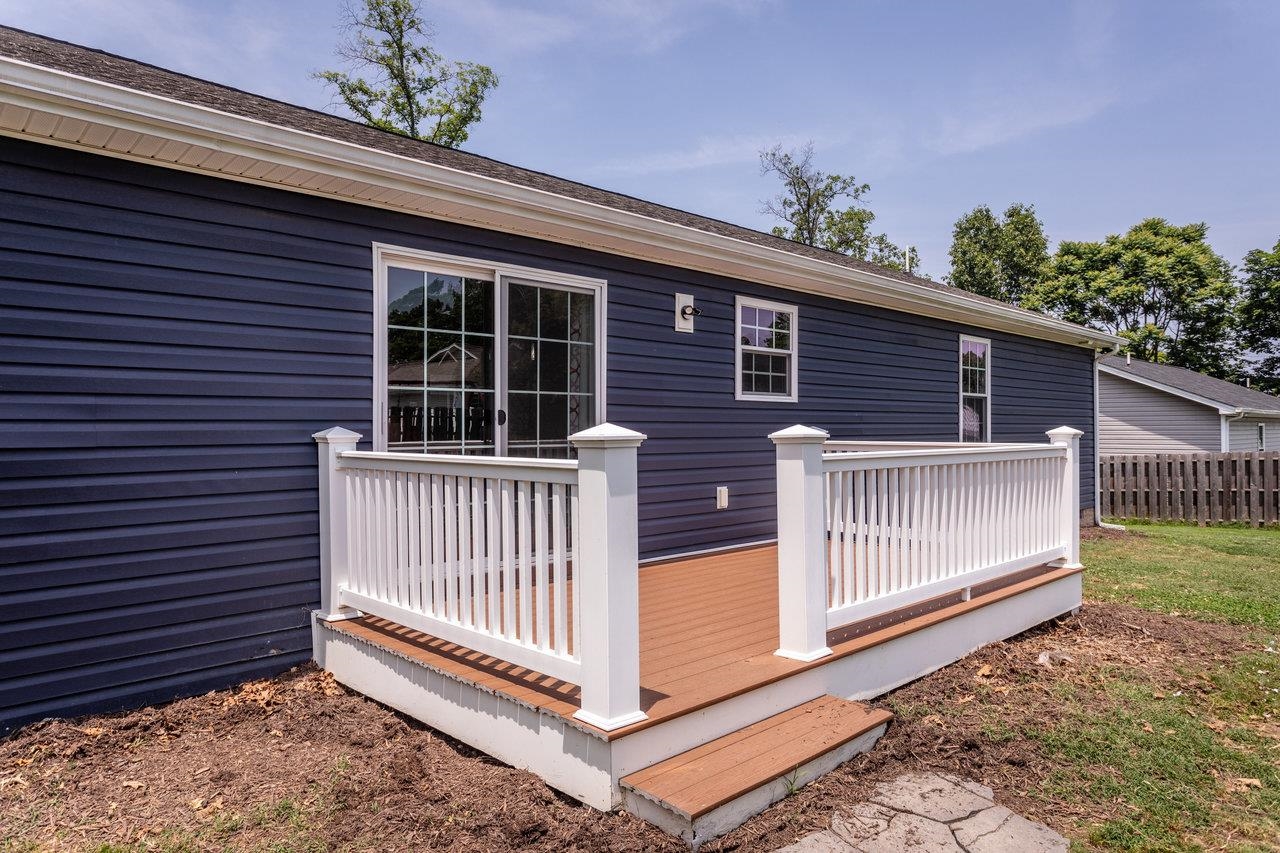 106 AUGUSTA AVE, GROTTOES, Virginia 24441, 3 Bedrooms Bedrooms, ,2 BathroomsBathrooms,Residential,106 AUGUSTA AVE,666195 MLS # 666195