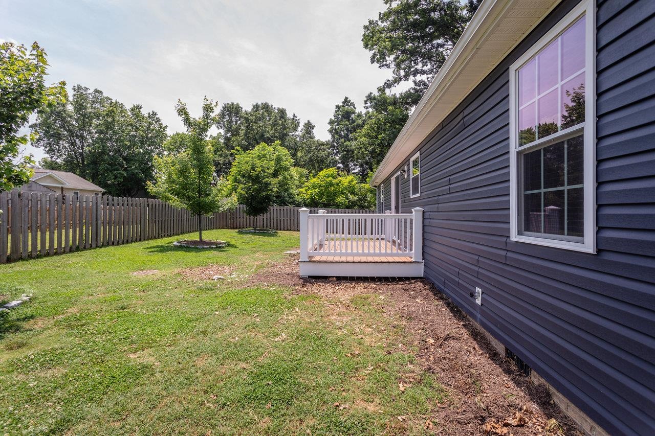 106 AUGUSTA AVE, GROTTOES, Virginia 24441, 3 Bedrooms Bedrooms, ,2 BathroomsBathrooms,Residential,106 AUGUSTA AVE,666195 MLS # 666195