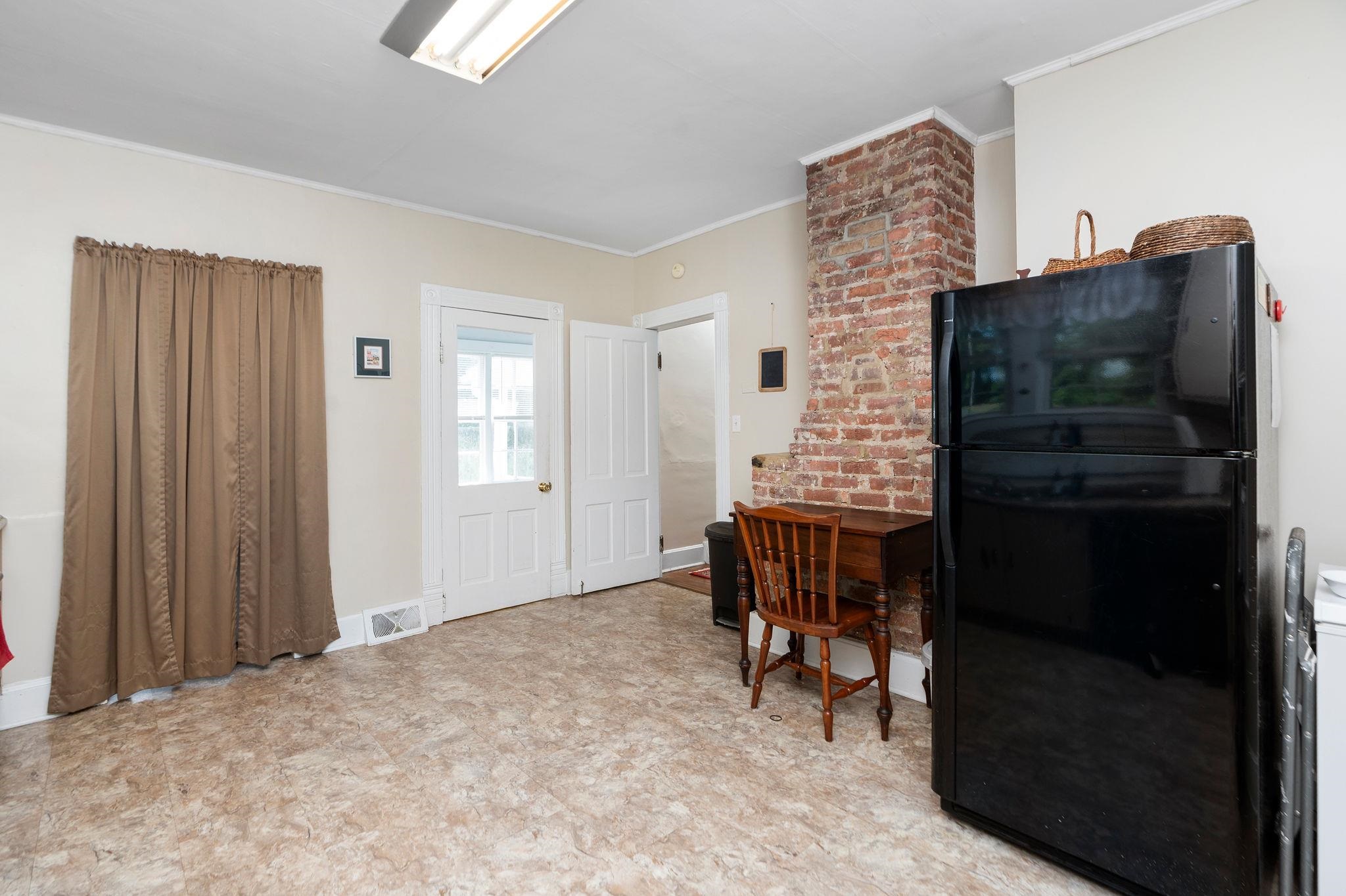 3681 MIDDLEBROOK VILLAGE RD, MIDDLEBROOK, Virginia 24459, 4 Bedrooms Bedrooms, ,2 BathroomsBathrooms,Residential,3681 MIDDLEBROOK VILLAGE RD,666199 MLS # 666199