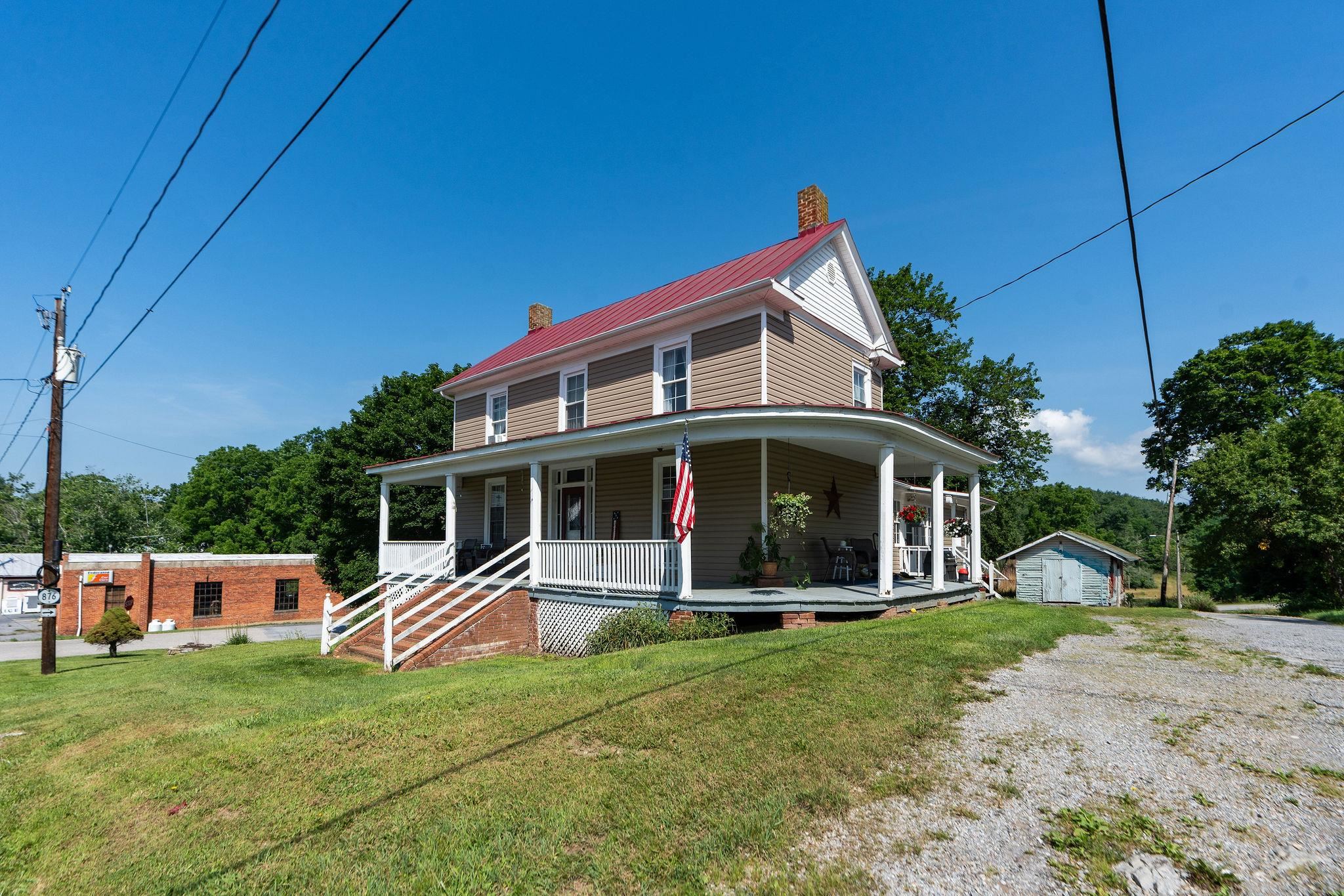 3681 MIDDLEBROOK VILLAGE RD, MIDDLEBROOK, Virginia 24459, 4 Bedrooms Bedrooms, ,2 BathroomsBathrooms,Residential,3681 MIDDLEBROOK VILLAGE RD,666199 MLS # 666199