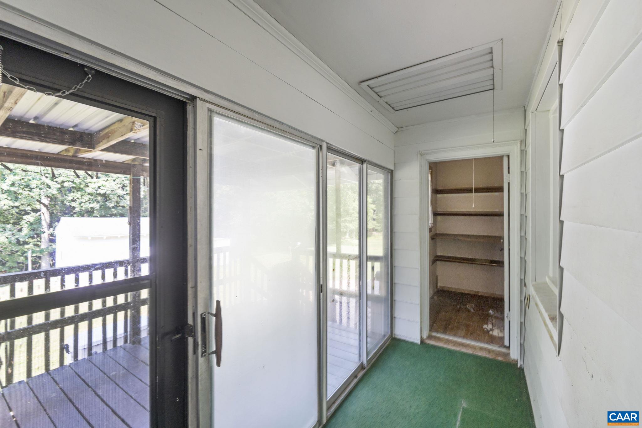 1562 THOMAS JEFFERSON PKWY, CHARLOTTESVILLE, Virginia 22901, 3 Bedrooms Bedrooms, ,2 BathroomsBathrooms,Residential,1562 THOMAS JEFFERSON PKWY,666200 MLS # 666200