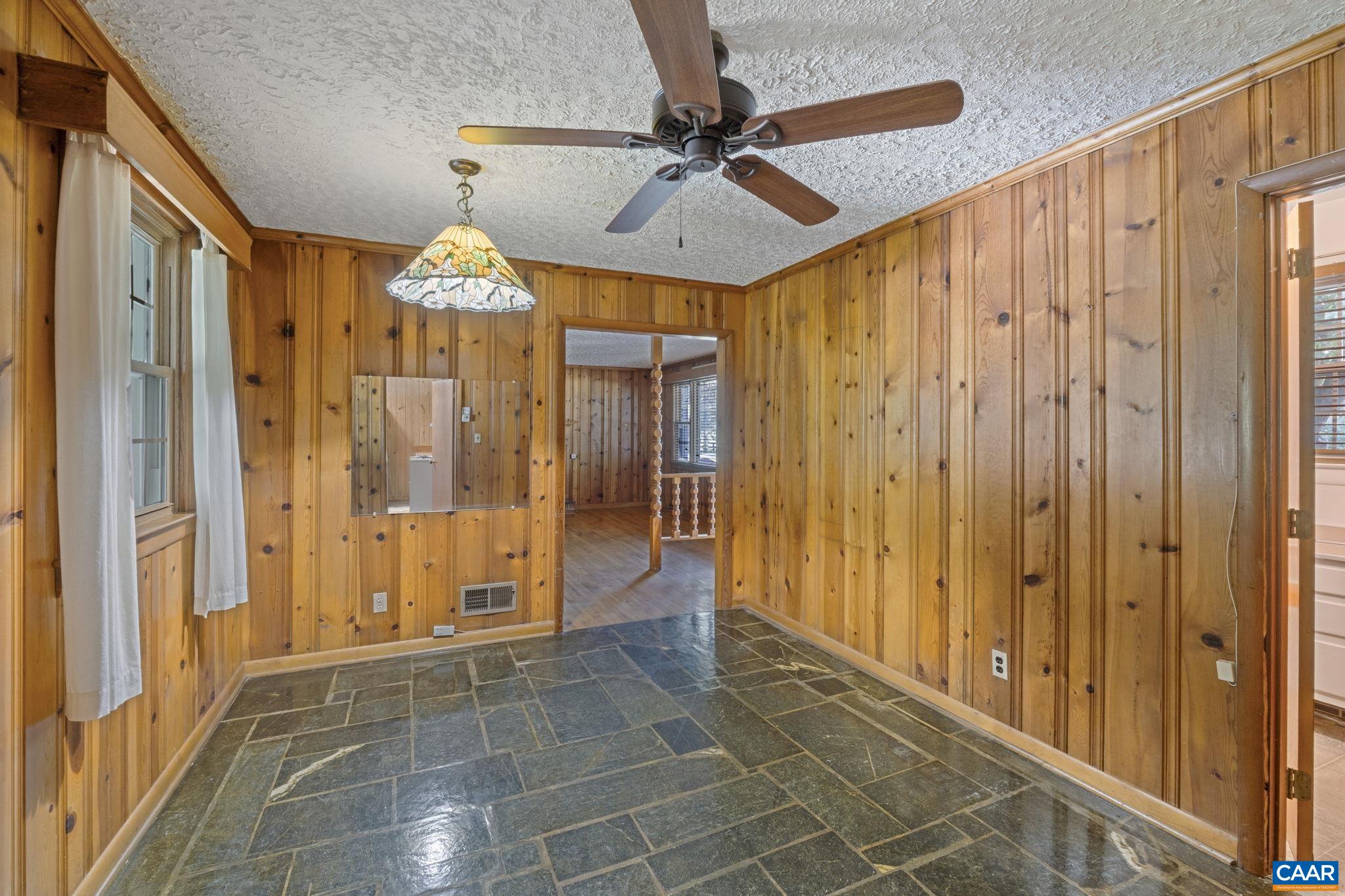 1562 THOMAS JEFFERSON PKWY, CHARLOTTESVILLE, Virginia 22901, 3 Bedrooms Bedrooms, ,2 BathroomsBathrooms,Residential,1562 THOMAS JEFFERSON PKWY,666200 MLS # 666200