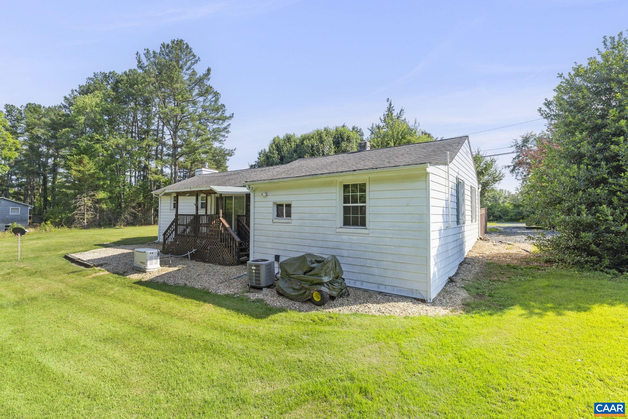 1562 THOMAS JEFFERSON PKWY, CHARLOTTESVILLE, Virginia 22901, 3 Bedrooms Bedrooms, ,2 BathroomsBathrooms,Residential,1562 THOMAS JEFFERSON PKWY,666200 MLS # 666200