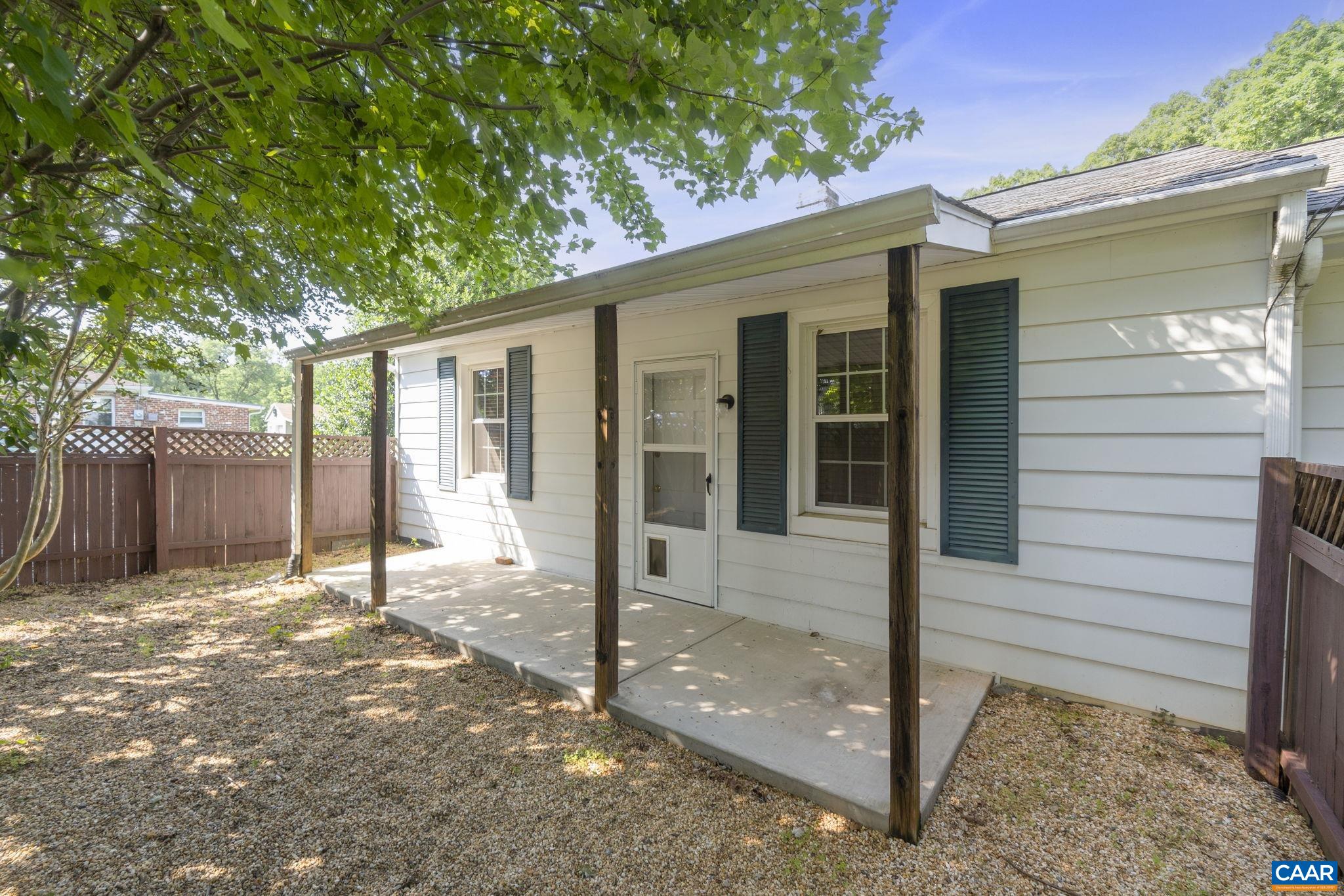 1562 THOMAS JEFFERSON PKWY, CHARLOTTESVILLE, Virginia 22901, 3 Bedrooms Bedrooms, ,2 BathroomsBathrooms,Residential,1562 THOMAS JEFFERSON PKWY,666200 MLS # 666200