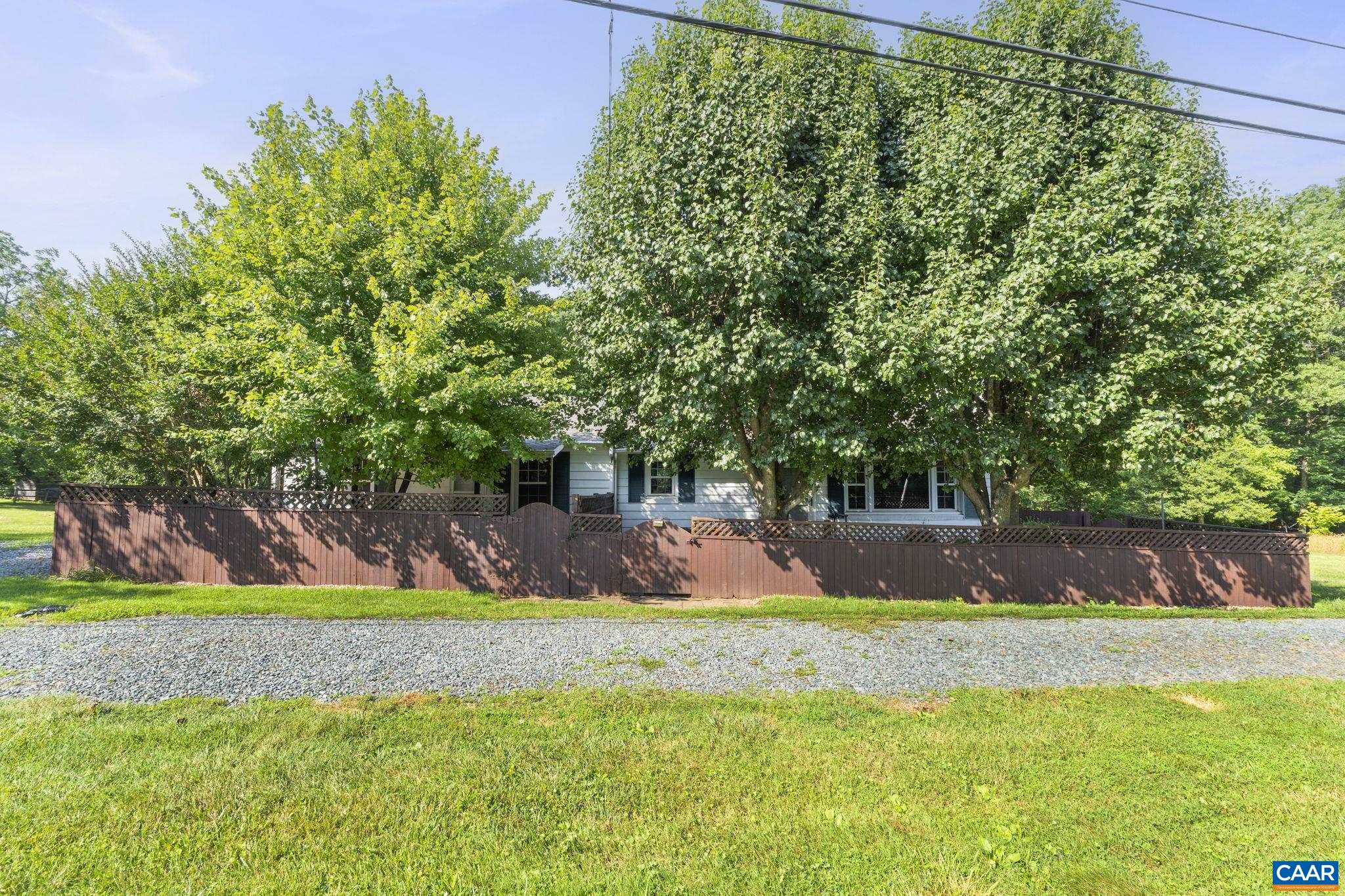 1562 THOMAS JEFFERSON PKWY, CHARLOTTESVILLE, Virginia 22901, 3 Bedrooms Bedrooms, ,2 BathroomsBathrooms,Residential,1562 THOMAS JEFFERSON PKWY,666200 MLS # 666200