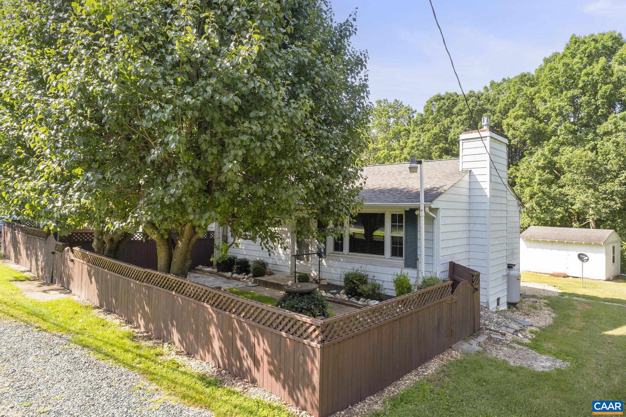 1562 THOMAS JEFFERSON PKWY, CHARLOTTESVILLE, Virginia 22901, 3 Bedrooms Bedrooms, ,2 BathroomsBathrooms,Residential,1562 THOMAS JEFFERSON PKWY,666200 MLS # 666200