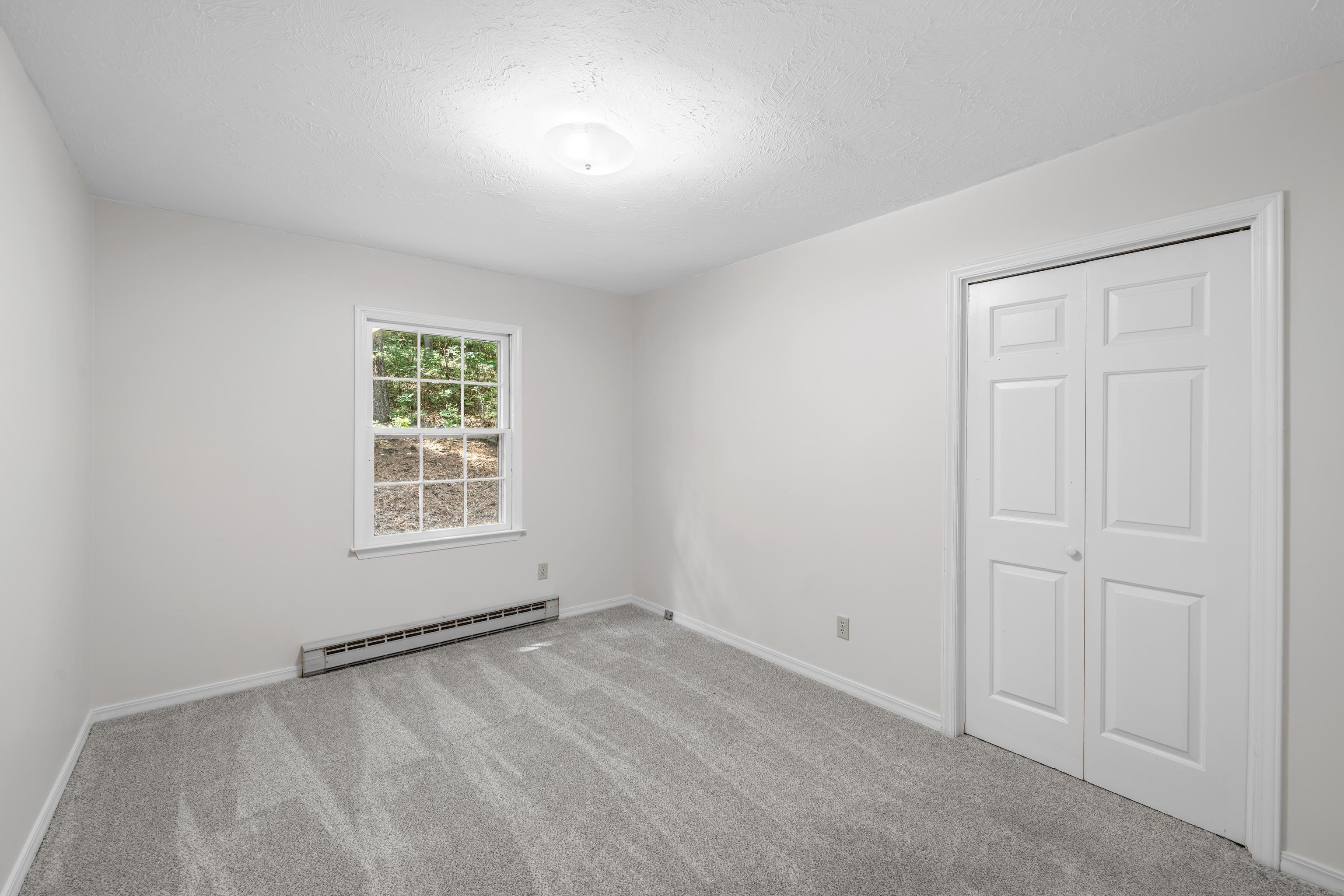 2035 LEE JACKSON HWY, STAUNTON, Virginia 24401, 3 Bedrooms Bedrooms, ,2 BathroomsBathrooms,Residential,2035 LEE JACKSON HWY,666201 MLS # 666201