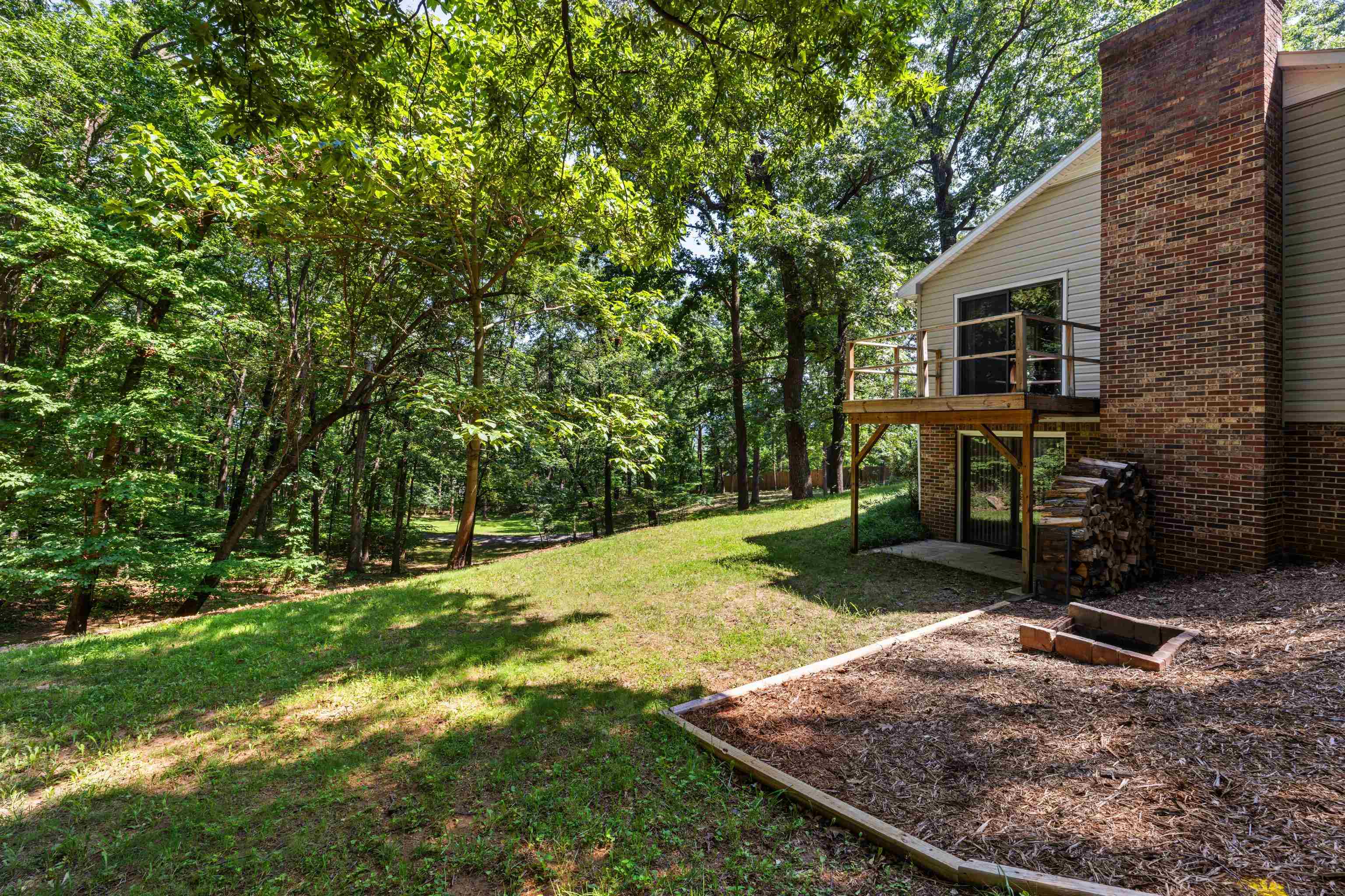 2035 LEE JACKSON HWY, STAUNTON, Virginia 24401, 3 Bedrooms Bedrooms, ,2 BathroomsBathrooms,Residential,2035 LEE JACKSON HWY,666201 MLS # 666201