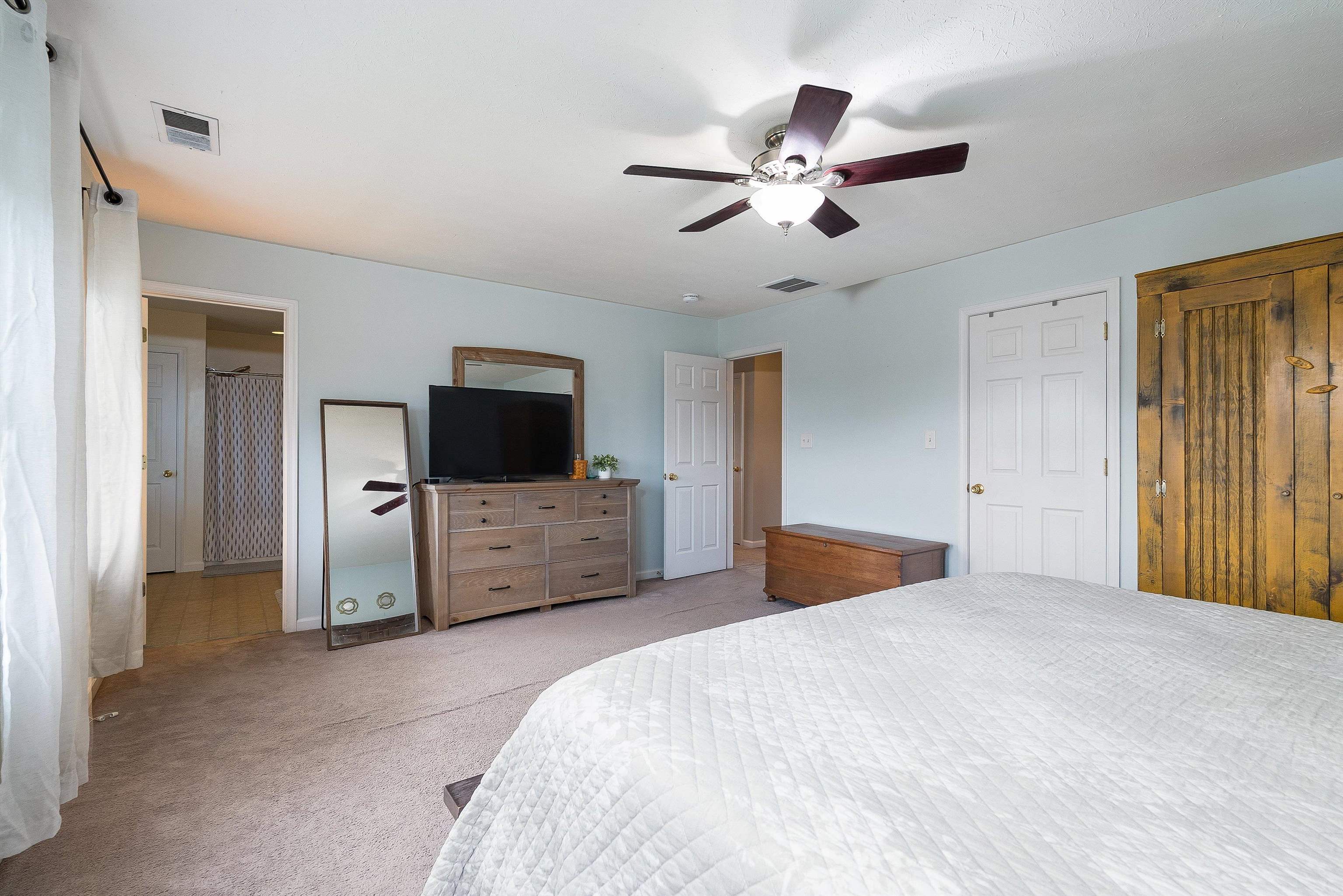 118 WEXFORD ST, STAUNTON, Virginia 24401, 3 Bedrooms Bedrooms, ,2 BathroomsBathrooms,Residential,118 WEXFORD ST,666203 MLS # 666203