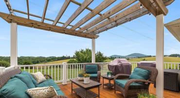 118 WEXFORD ST, STAUNTON, Virginia 24401, 3 Bedrooms Bedrooms, ,2 BathroomsBathrooms,Residential,118 WEXFORD ST,666203 MLS # 666203