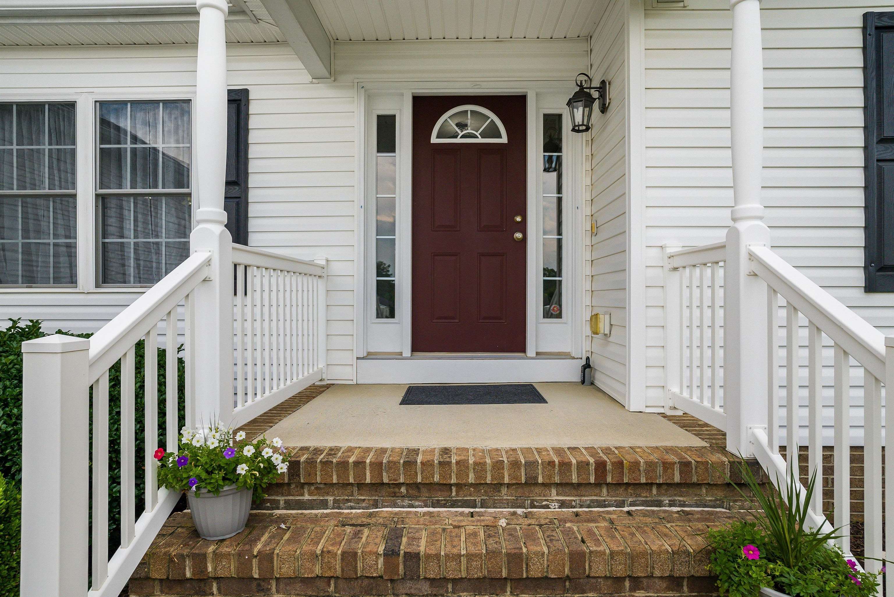 902 WATERTON ST, STAUNTON, Virginia 24401, 3 Bedrooms Bedrooms, ,2 BathroomsBathrooms,Residential,902 WATERTON ST,666204 MLS # 666204