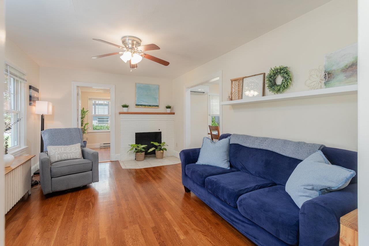 1450 BLUESTONE ST, HARRISONBURG, Virginia 22801, 3 Bedrooms Bedrooms, ,1 BathroomBathrooms,Residential,1450 BLUESTONE ST,666205 MLS # 666205