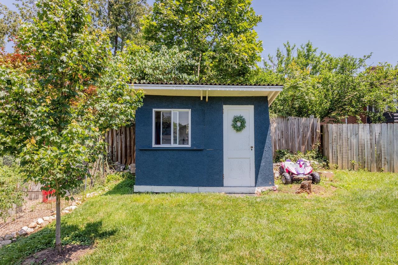 1450 BLUESTONE ST, HARRISONBURG, Virginia 22801, 3 Bedrooms Bedrooms, ,1 BathroomBathrooms,Residential,1450 BLUESTONE ST,666205 MLS # 666205