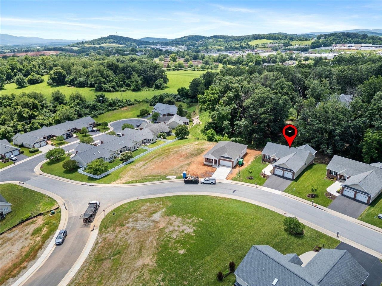 7 OAK VIEW DR, STAUNTON, Virginia 24401, 3 Bedrooms Bedrooms, ,2 BathroomsBathrooms,Residential,7 OAK VIEW DR,666206 MLS # 666206