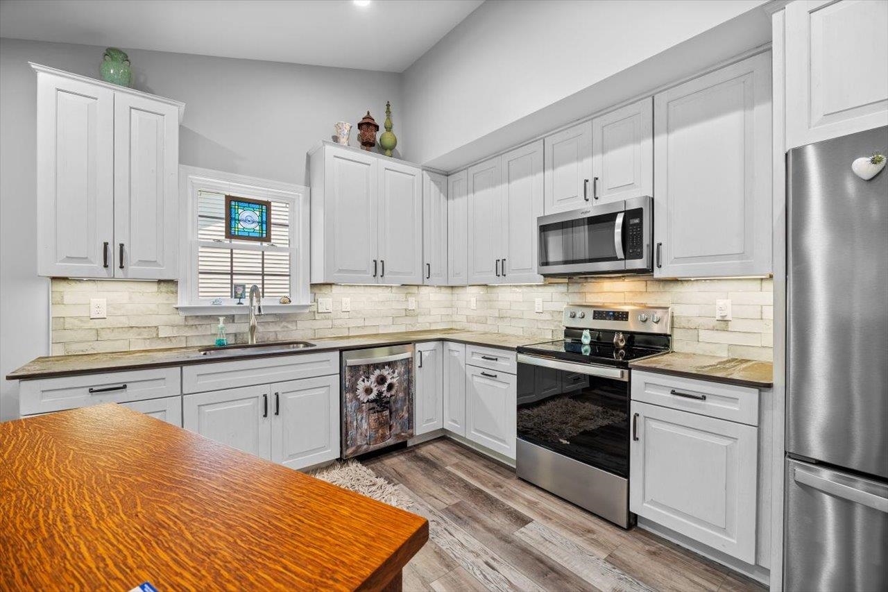7 OAK VIEW DR, STAUNTON, Virginia 24401, 3 Bedrooms Bedrooms, ,2 BathroomsBathrooms,Residential,7 OAK VIEW DR,666206 MLS # 666206