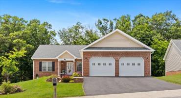 7 OAK VIEW DR, STAUNTON, Virginia 24401, 3 Bedrooms Bedrooms, ,2 BathroomsBathrooms,Residential,7 OAK VIEW DR,666206 MLS # 666206