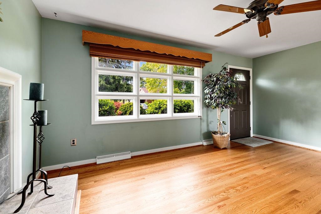 304 BURNLEY DR, STAUNTON, Virginia 24401, 4 Bedrooms Bedrooms, ,3 BathroomsBathrooms,Residential,304 BURNLEY DR,666209 MLS # 666209