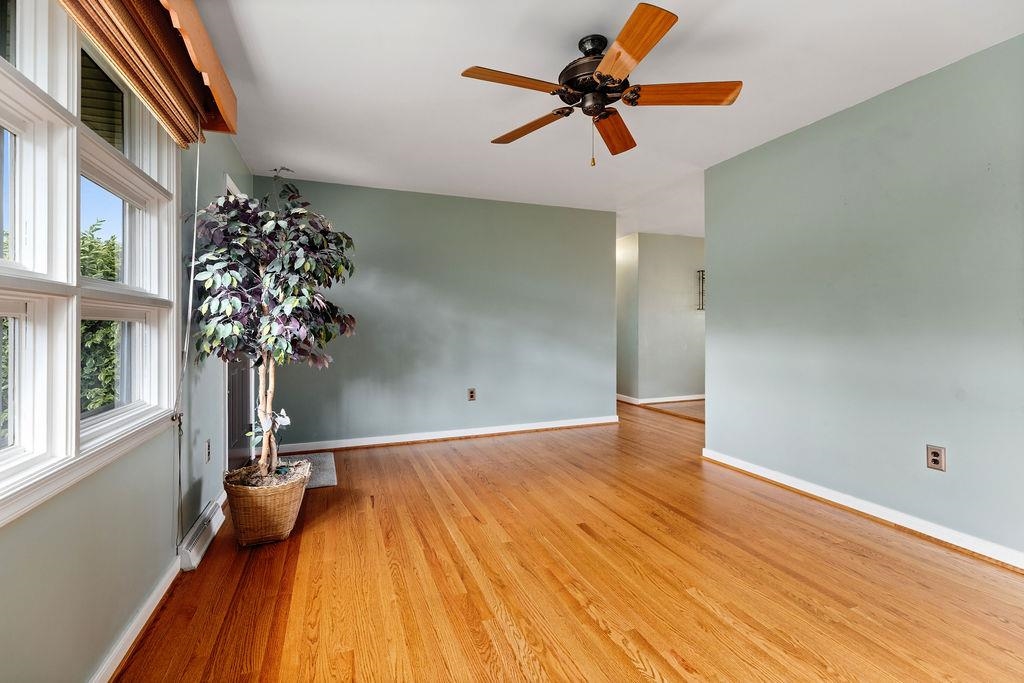 304 BURNLEY DR, STAUNTON, Virginia 24401, 4 Bedrooms Bedrooms, ,3 BathroomsBathrooms,Residential,304 BURNLEY DR,666209 MLS # 666209