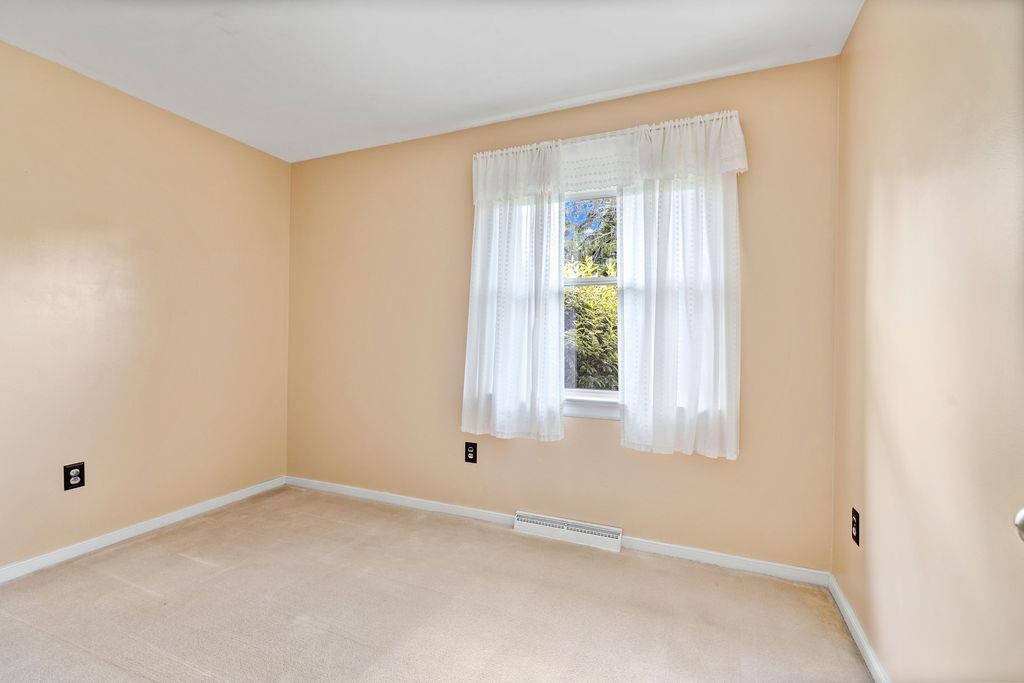 304 BURNLEY DR, STAUNTON, Virginia 24401, 4 Bedrooms Bedrooms, ,3 BathroomsBathrooms,Residential,304 BURNLEY DR,666209 MLS # 666209