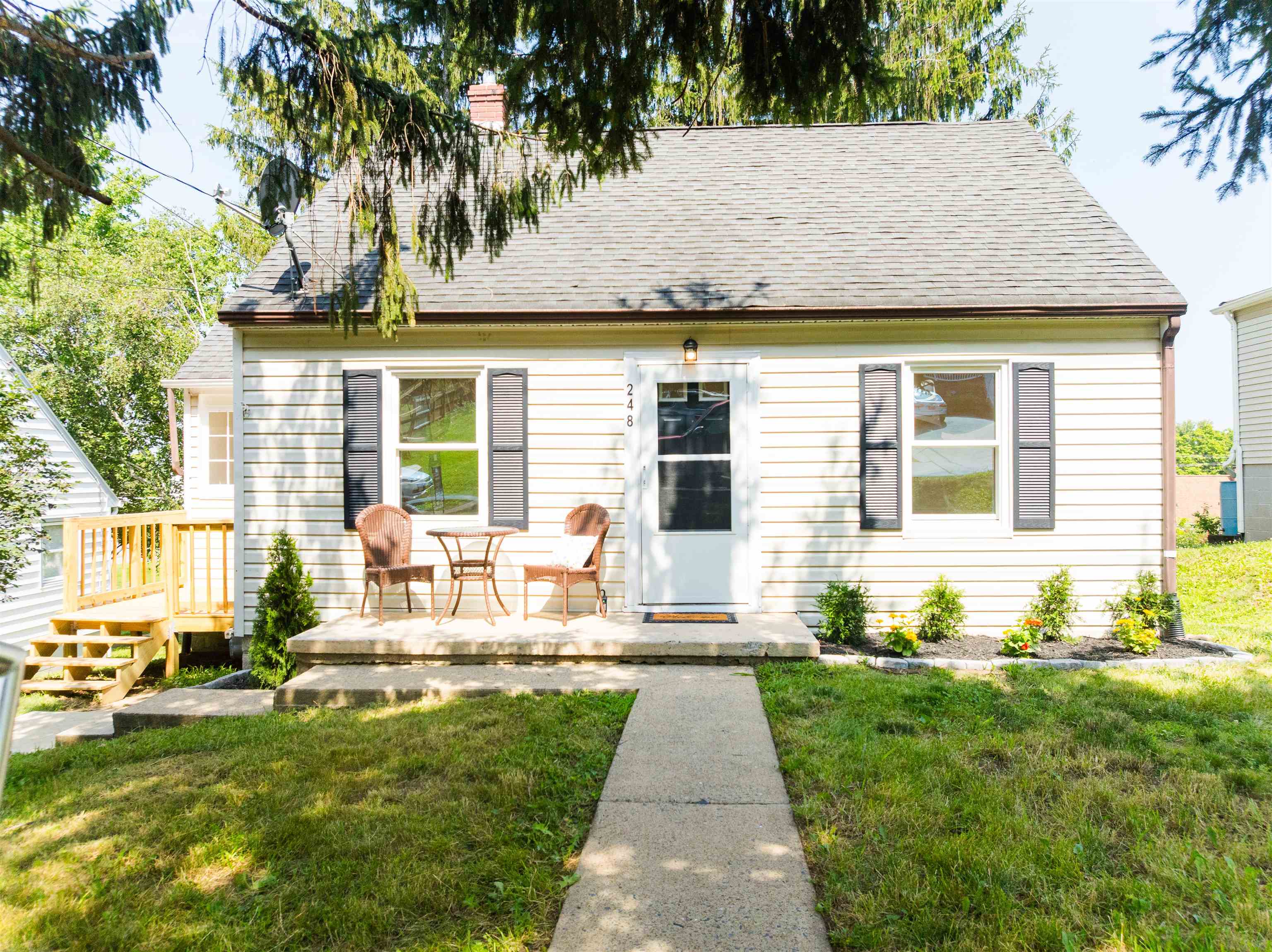 248 S WINCHESTER AVE, WAYNESBORO, Virginia 22980, 4 Bedrooms Bedrooms, ,1 BathroomBathrooms,Residential,248 S WINCHESTER AVE,666213 MLS # 666213