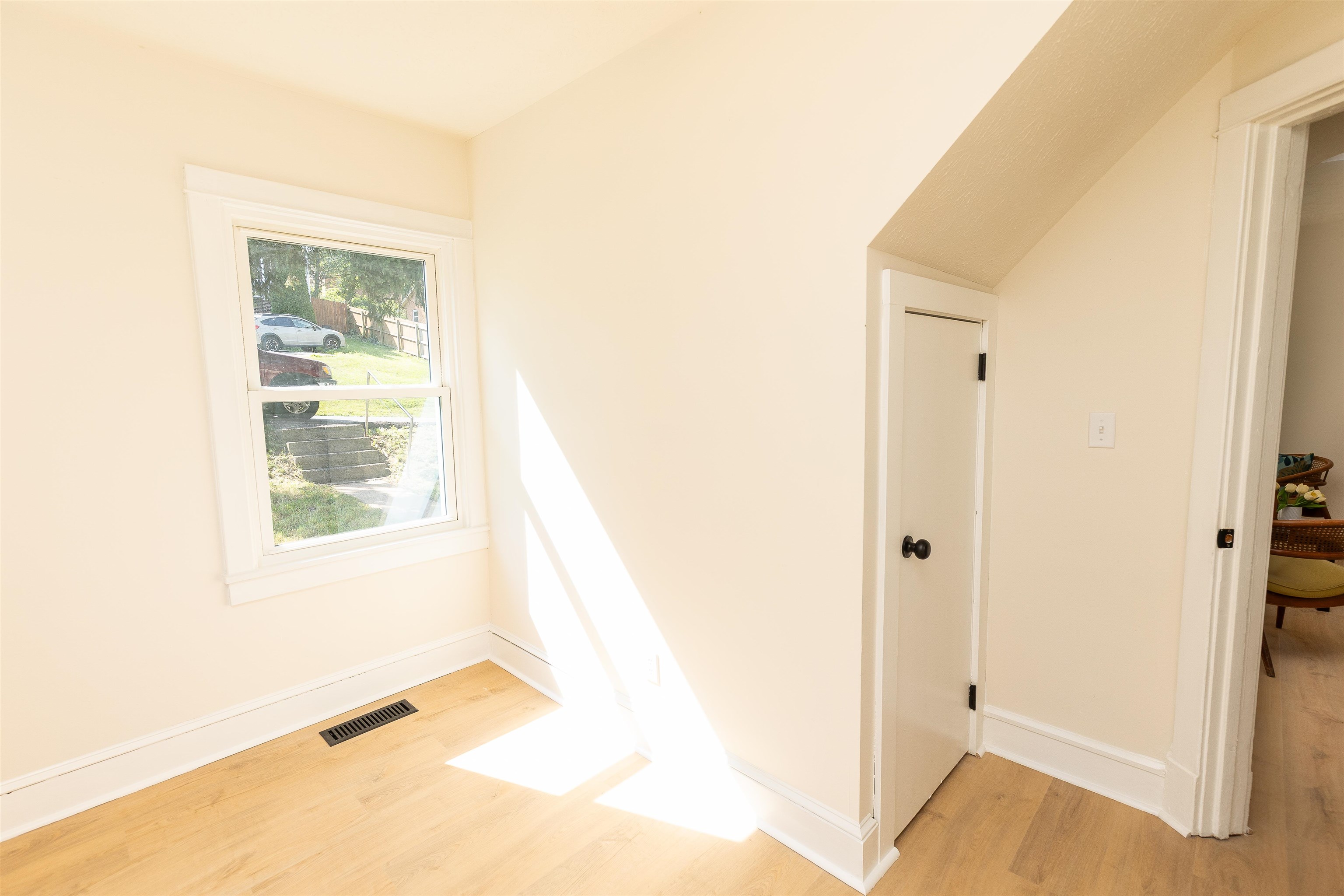 248 S WINCHESTER AVE, WAYNESBORO, Virginia 22980, 4 Bedrooms Bedrooms, ,1 BathroomBathrooms,Residential,248 S WINCHESTER AVE,666213 MLS # 666213