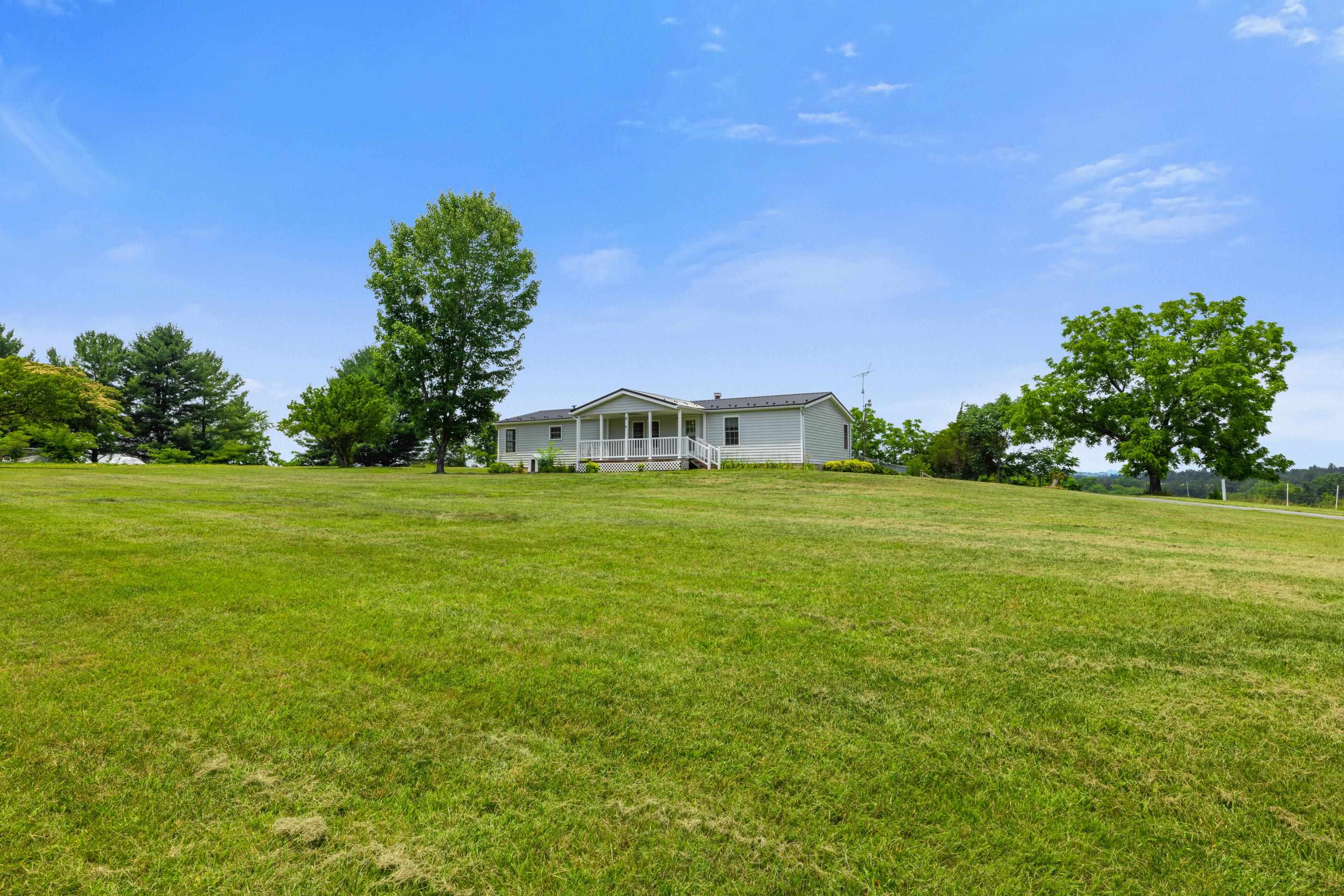 634 PATTERSON MILL RD, GROTTOES, Virginia 24441, 3 Bedrooms Bedrooms, ,2 BathroomsBathrooms,Residential,634 PATTERSON MILL RD,666215 MLS # 666215