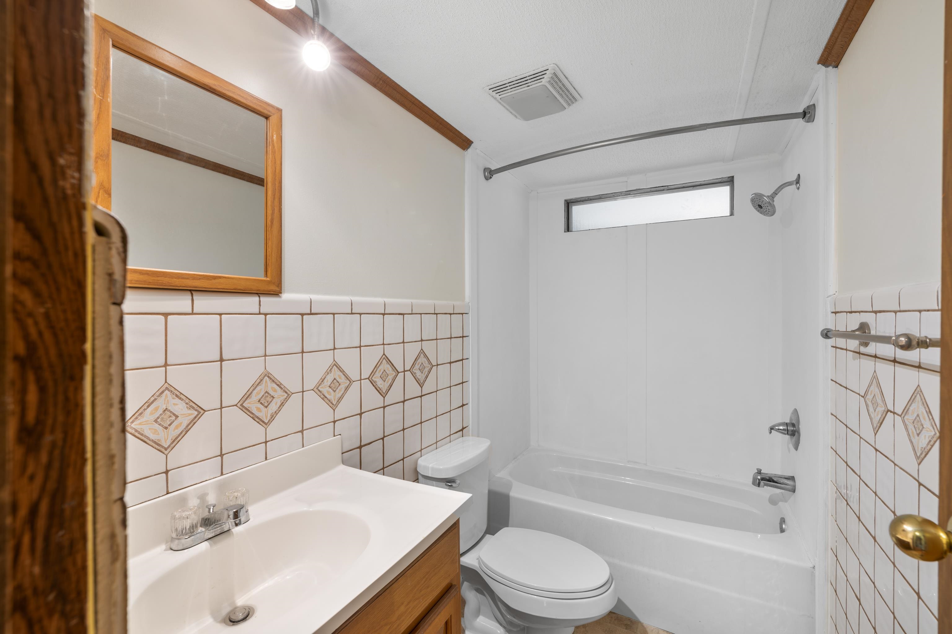 634 PATTERSON MILL RD, GROTTOES, Virginia 24441, 3 Bedrooms Bedrooms, ,2 BathroomsBathrooms,Residential,634 PATTERSON MILL RD,666215 MLS # 666215