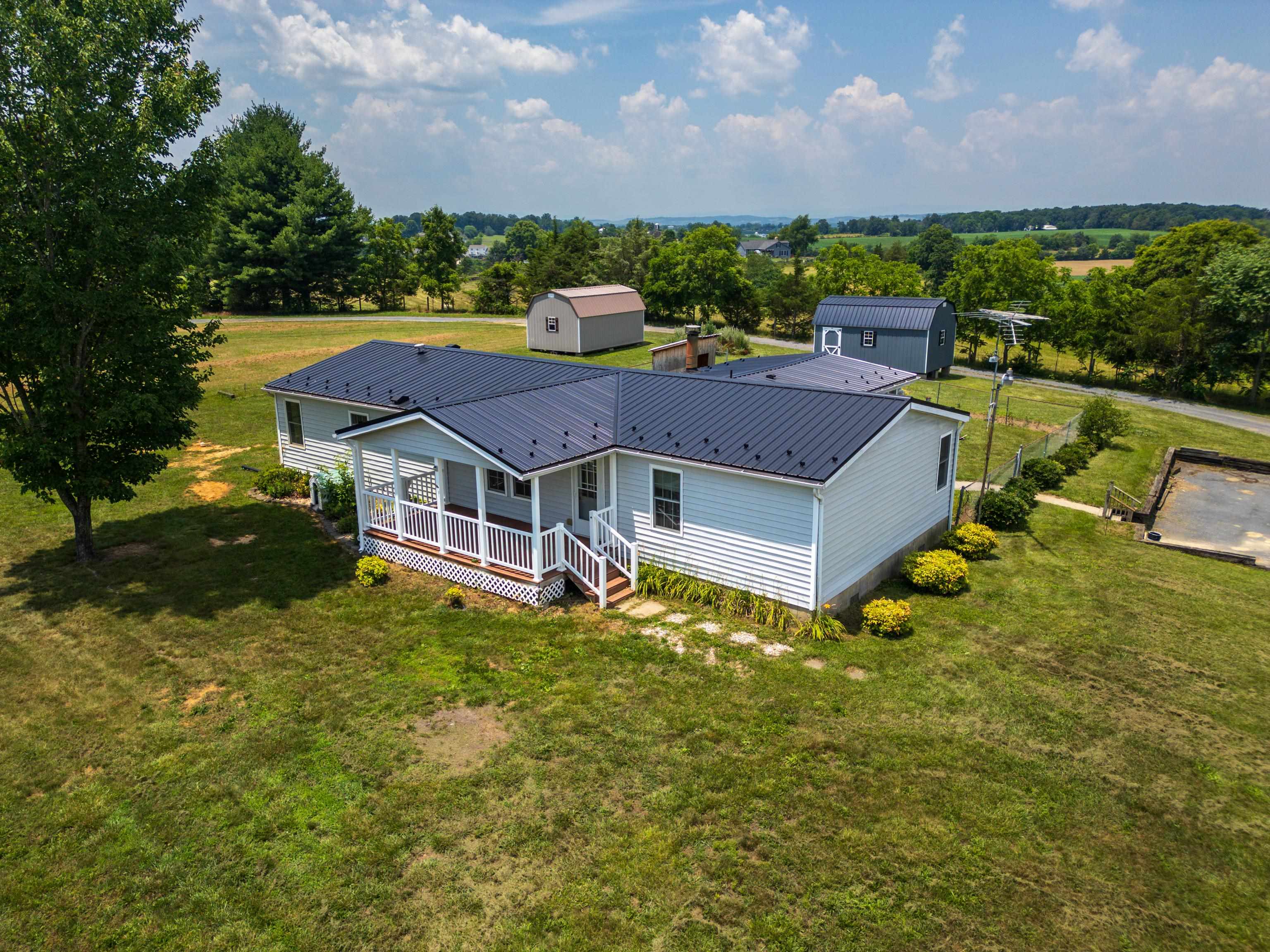 634 PATTERSON MILL RD, GROTTOES, Virginia 24441, 3 Bedrooms Bedrooms, ,2 BathroomsBathrooms,Residential,634 PATTERSON MILL RD,666215 MLS # 666215