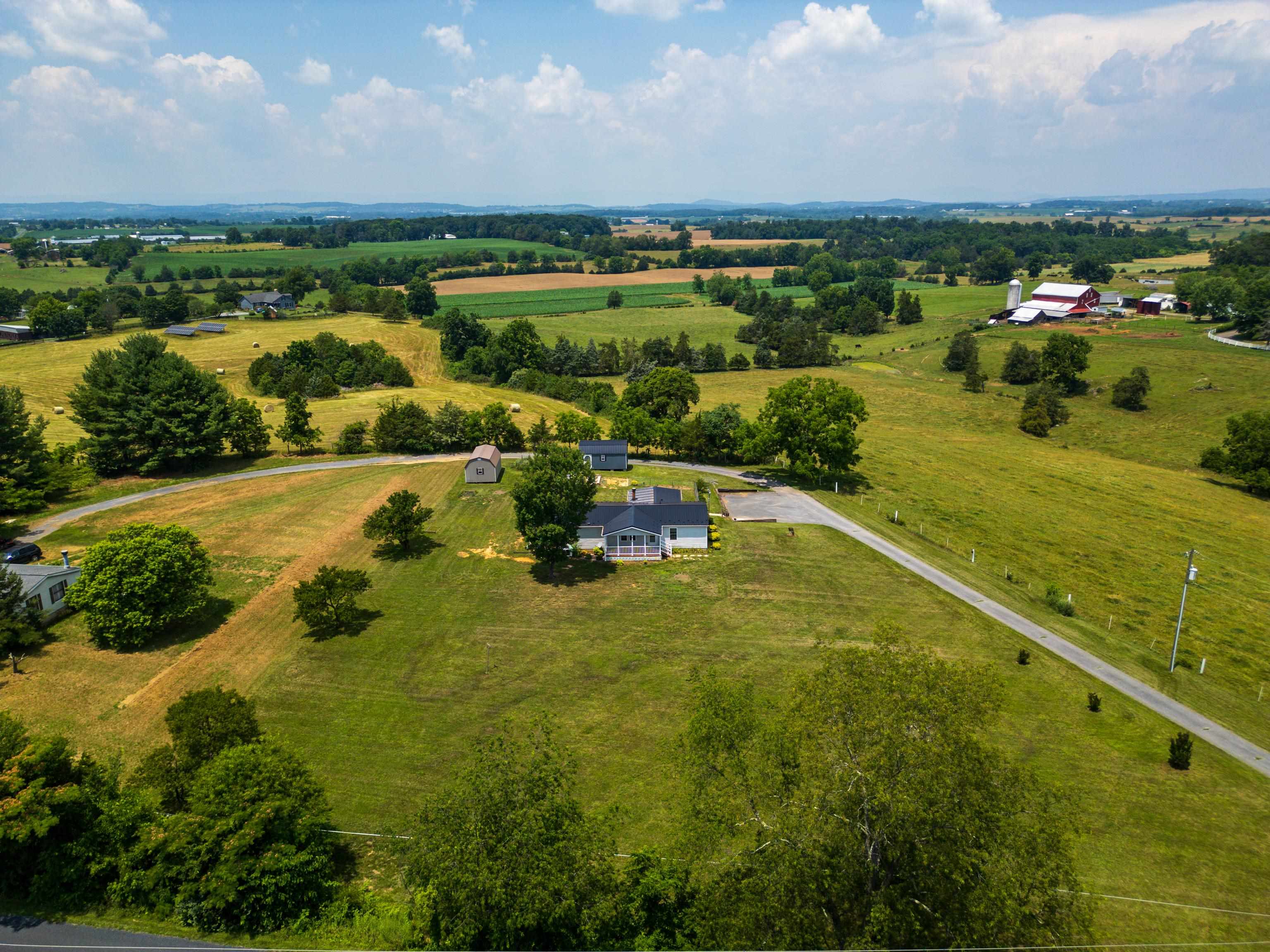634 PATTERSON MILL RD, GROTTOES, Virginia 24441, 3 Bedrooms Bedrooms, ,2 BathroomsBathrooms,Residential,634 PATTERSON MILL RD,666215 MLS # 666215