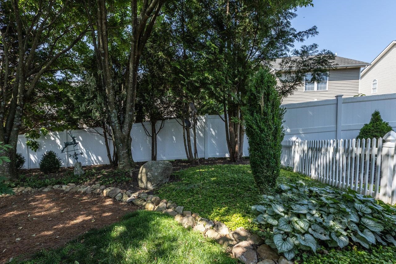 2974 CULLISON CT, ROCKINGHAM, Virginia 22801, 2 Bedrooms Bedrooms, ,2 BathroomsBathrooms,Residential,2974 CULLISON CT,666216 MLS # 666216