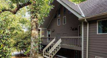 461 THREE RIDGES CONDOS, ROSELAND, Virginia 22967, 2 Bedrooms Bedrooms, ,2 BathroomsBathrooms,Residential,461 THREE RIDGES CONDOS,666217 MLS # 666217