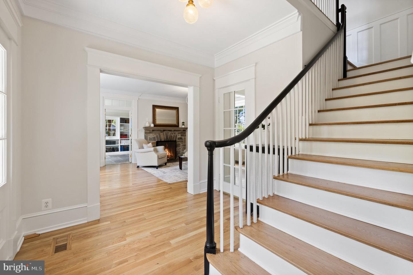 2503 N JEFFERSON ST, ARLINGTON, Virginia 22207, 6 Bedrooms Bedrooms, ,4 BathroomsBathrooms,Residential,For sale,2503 N JEFFERSON ST,VAAR2055930 MLS # VAAR2055930