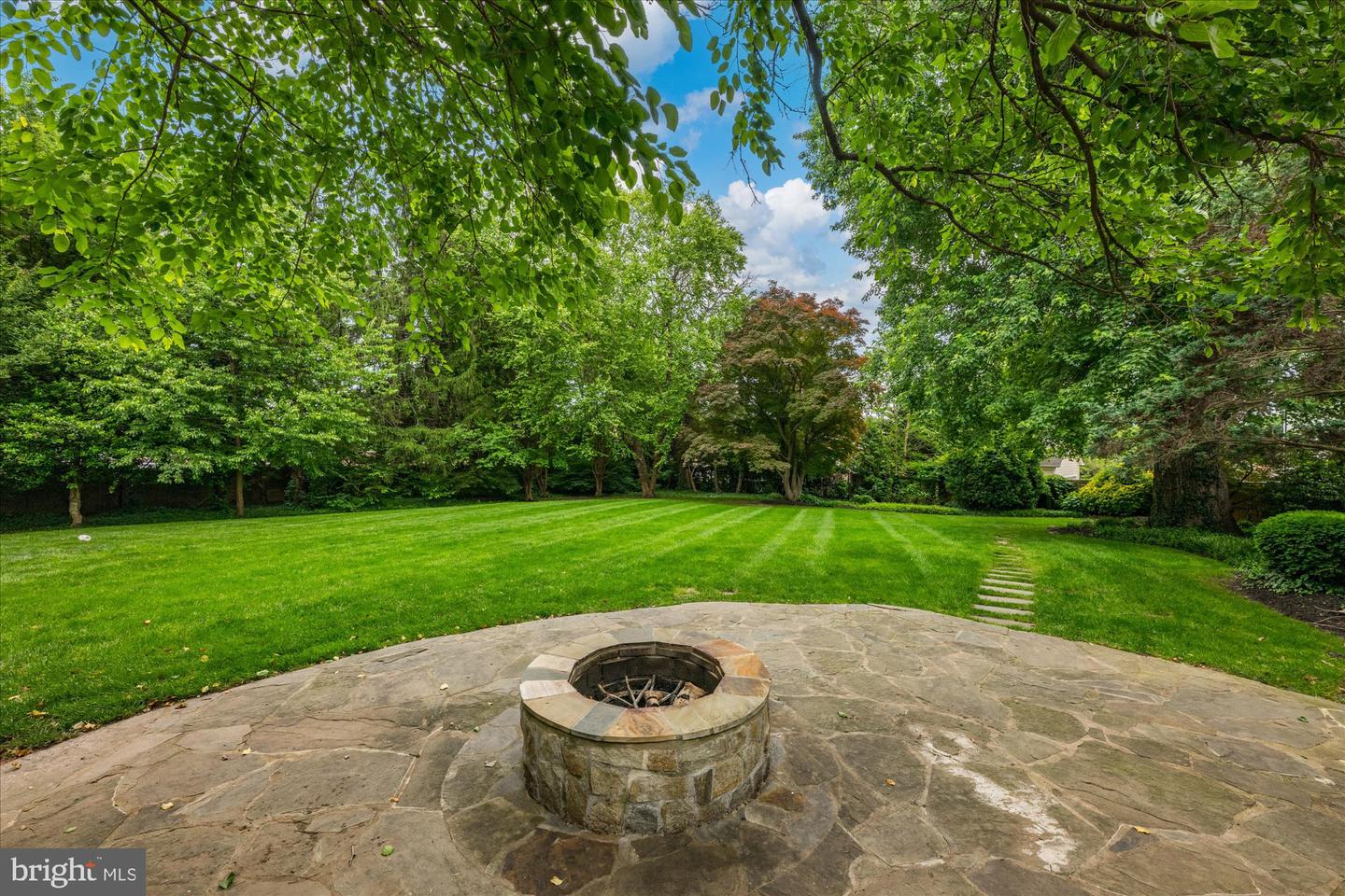 2503 N JEFFERSON ST, ARLINGTON, Virginia 22207, 6 Bedrooms Bedrooms, ,4 BathroomsBathrooms,Residential,For sale,2503 N JEFFERSON ST,VAAR2055930 MLS # VAAR2055930