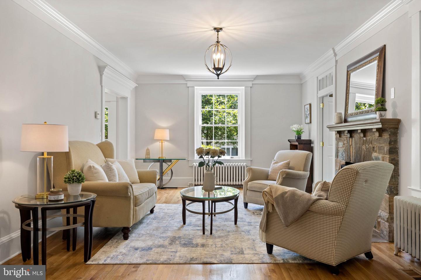 2503 N JEFFERSON ST, ARLINGTON, Virginia 22207, 6 Bedrooms Bedrooms, ,4 BathroomsBathrooms,Residential,For sale,2503 N JEFFERSON ST,VAAR2055930 MLS # VAAR2055930