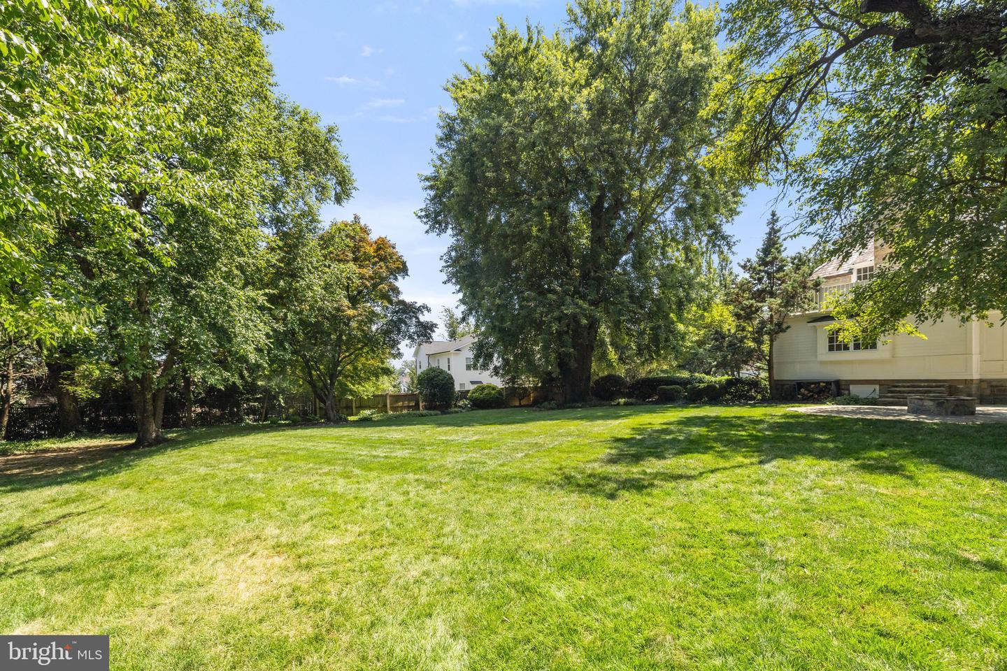 2503 N JEFFERSON ST, ARLINGTON, Virginia 22207, 6 Bedrooms Bedrooms, ,4 BathroomsBathrooms,Residential,For sale,2503 N JEFFERSON ST,VAAR2055930 MLS # VAAR2055930