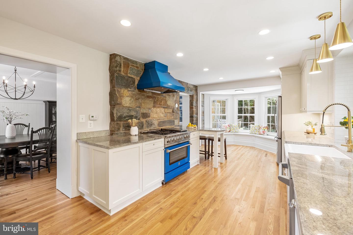 2503 N JEFFERSON ST, ARLINGTON, Virginia 22207, 6 Bedrooms Bedrooms, ,4 BathroomsBathrooms,Residential,For sale,2503 N JEFFERSON ST,VAAR2055930 MLS # VAAR2055930