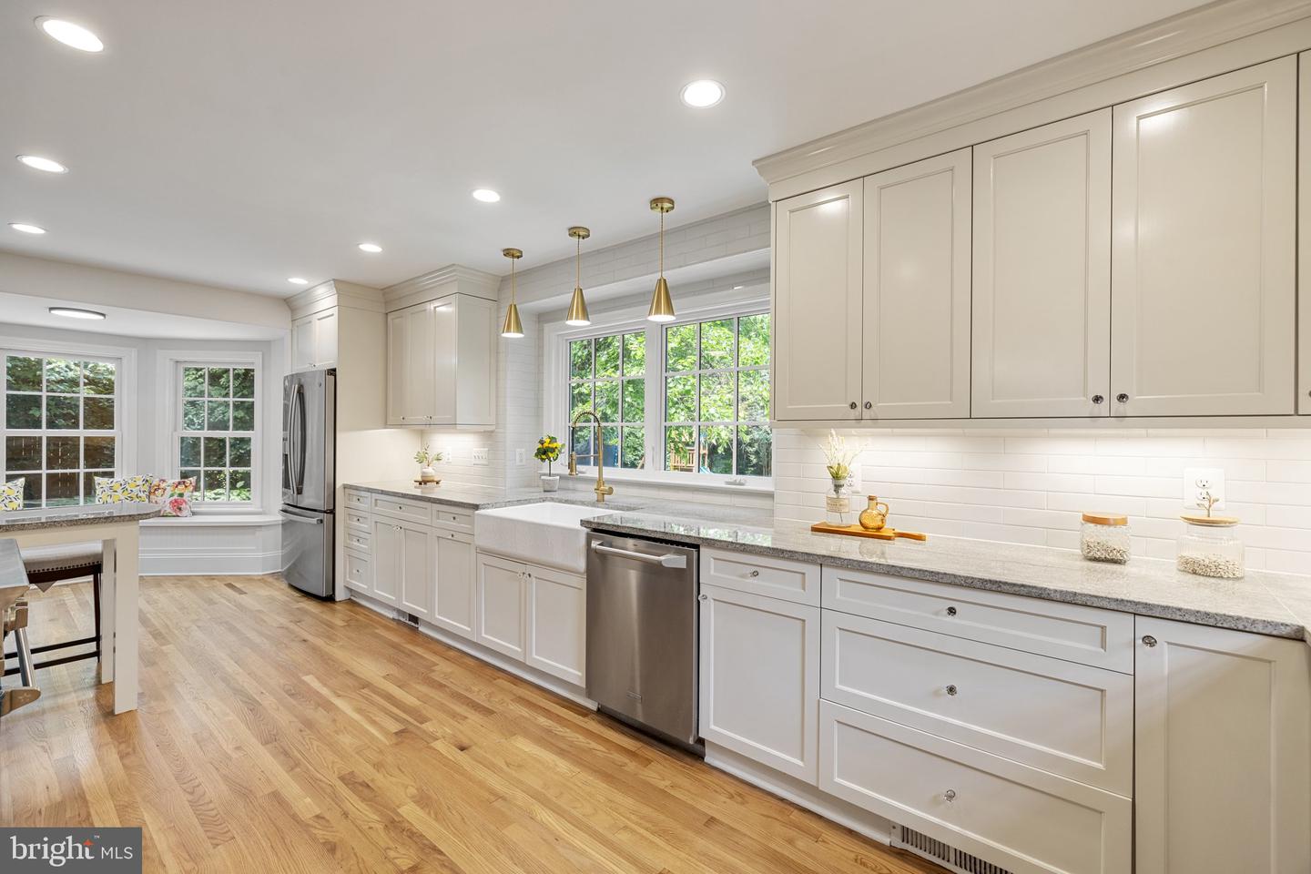 2503 N JEFFERSON ST, ARLINGTON, Virginia 22207, 6 Bedrooms Bedrooms, ,4 BathroomsBathrooms,Residential,For sale,2503 N JEFFERSON ST,VAAR2055930 MLS # VAAR2055930