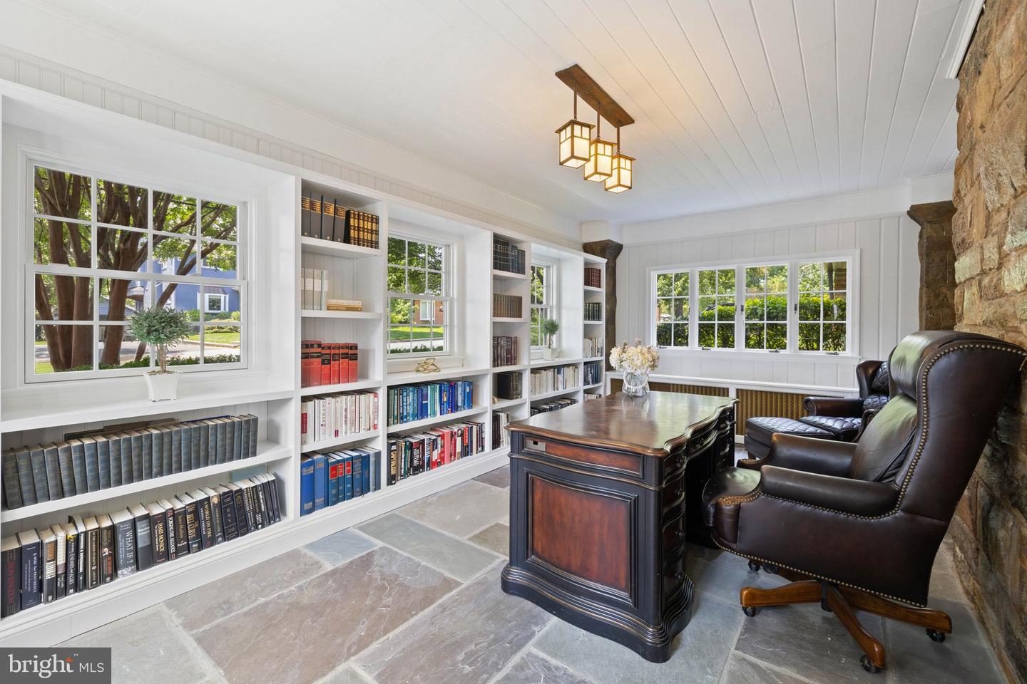 2503 N JEFFERSON ST, ARLINGTON, Virginia 22207, 6 Bedrooms Bedrooms, ,4 BathroomsBathrooms,Residential,For sale,2503 N JEFFERSON ST,VAAR2055930 MLS # VAAR2055930