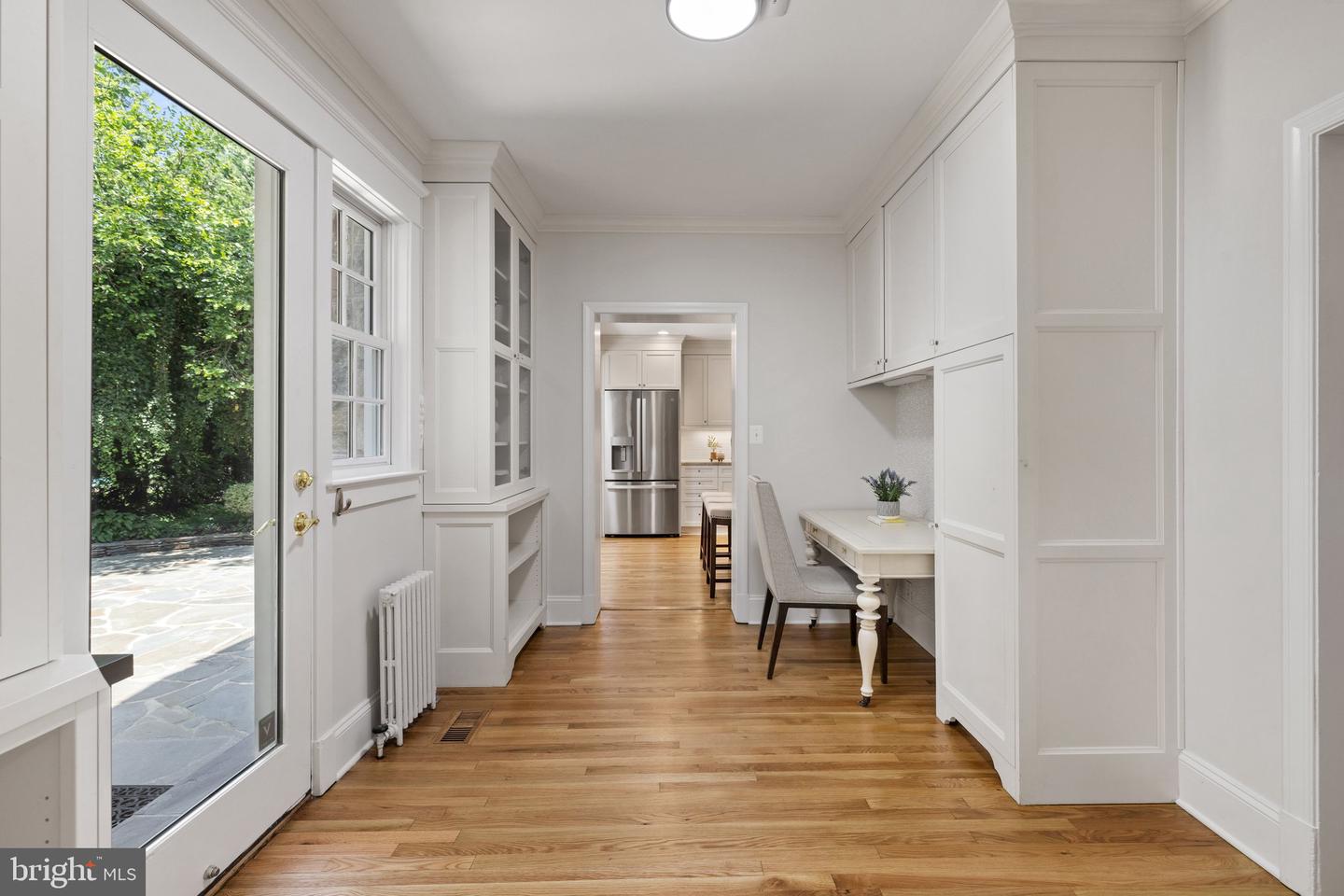 2503 N JEFFERSON ST, ARLINGTON, Virginia 22207, 6 Bedrooms Bedrooms, ,4 BathroomsBathrooms,Residential,For sale,2503 N JEFFERSON ST,VAAR2055930 MLS # VAAR2055930