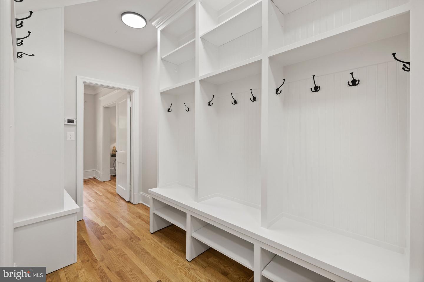 2503 N JEFFERSON ST, ARLINGTON, Virginia 22207, 6 Bedrooms Bedrooms, ,4 BathroomsBathrooms,Residential,For sale,2503 N JEFFERSON ST,VAAR2055930 MLS # VAAR2055930